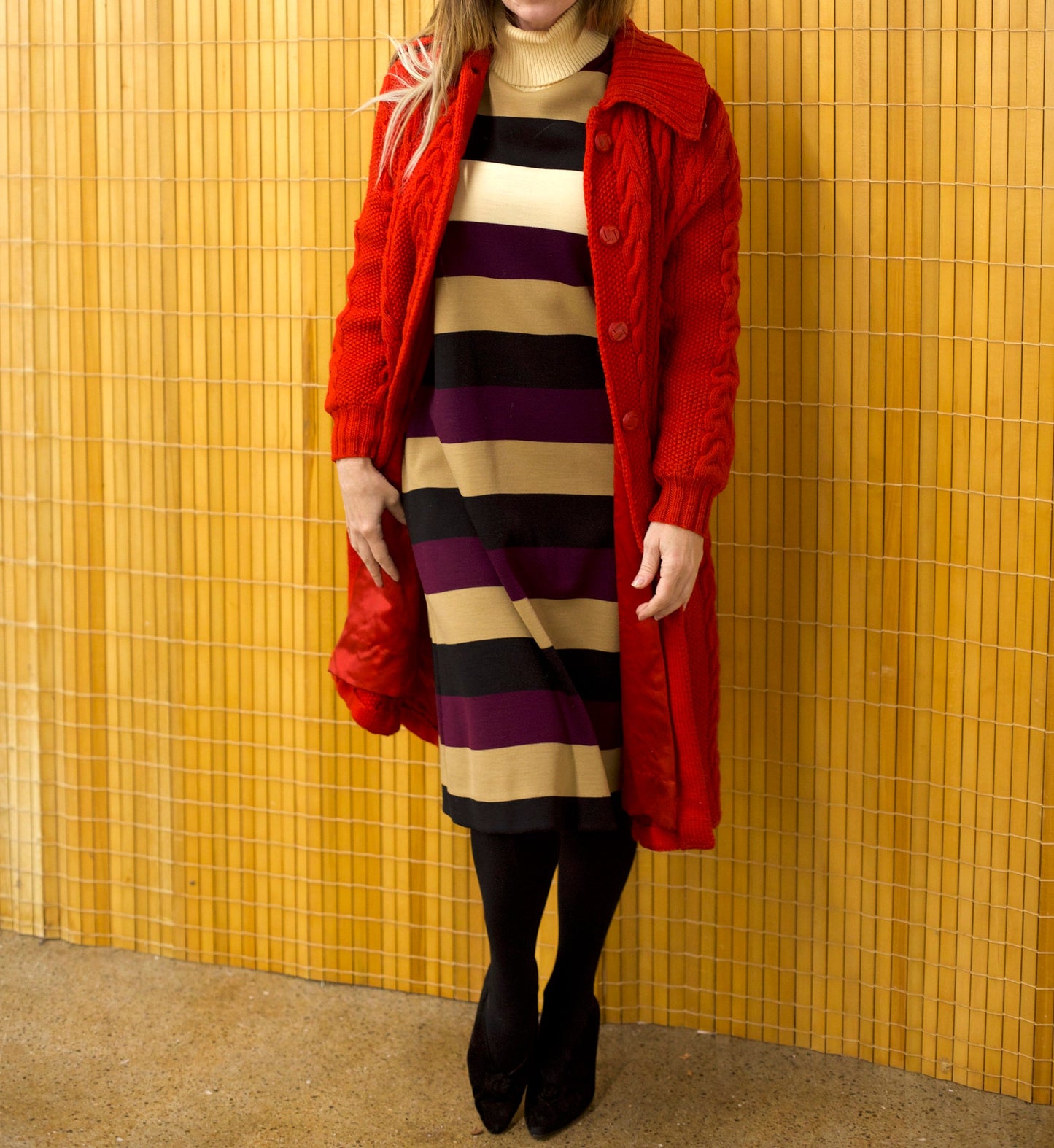 vtg 60s Red CABLE KNIT SWEATER Jacket // long knit duster petite red wool jacket winter buttons heavy cardigan style collared warm overcoat