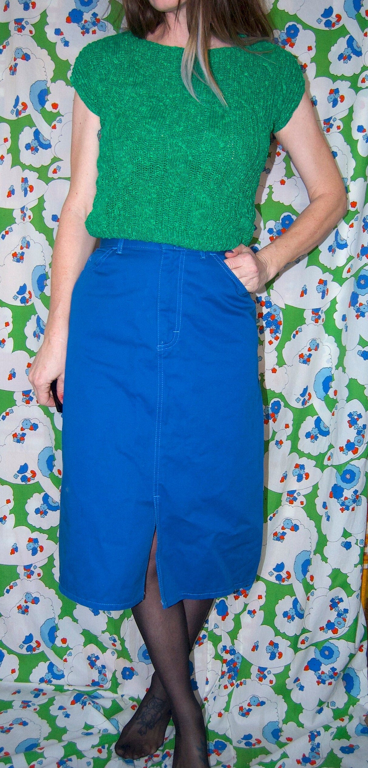 vtg 70s LEE BRIGHT BLUE Skirt // vintage knee length high waisted western mod hippie autumn fall fashion midi skirt