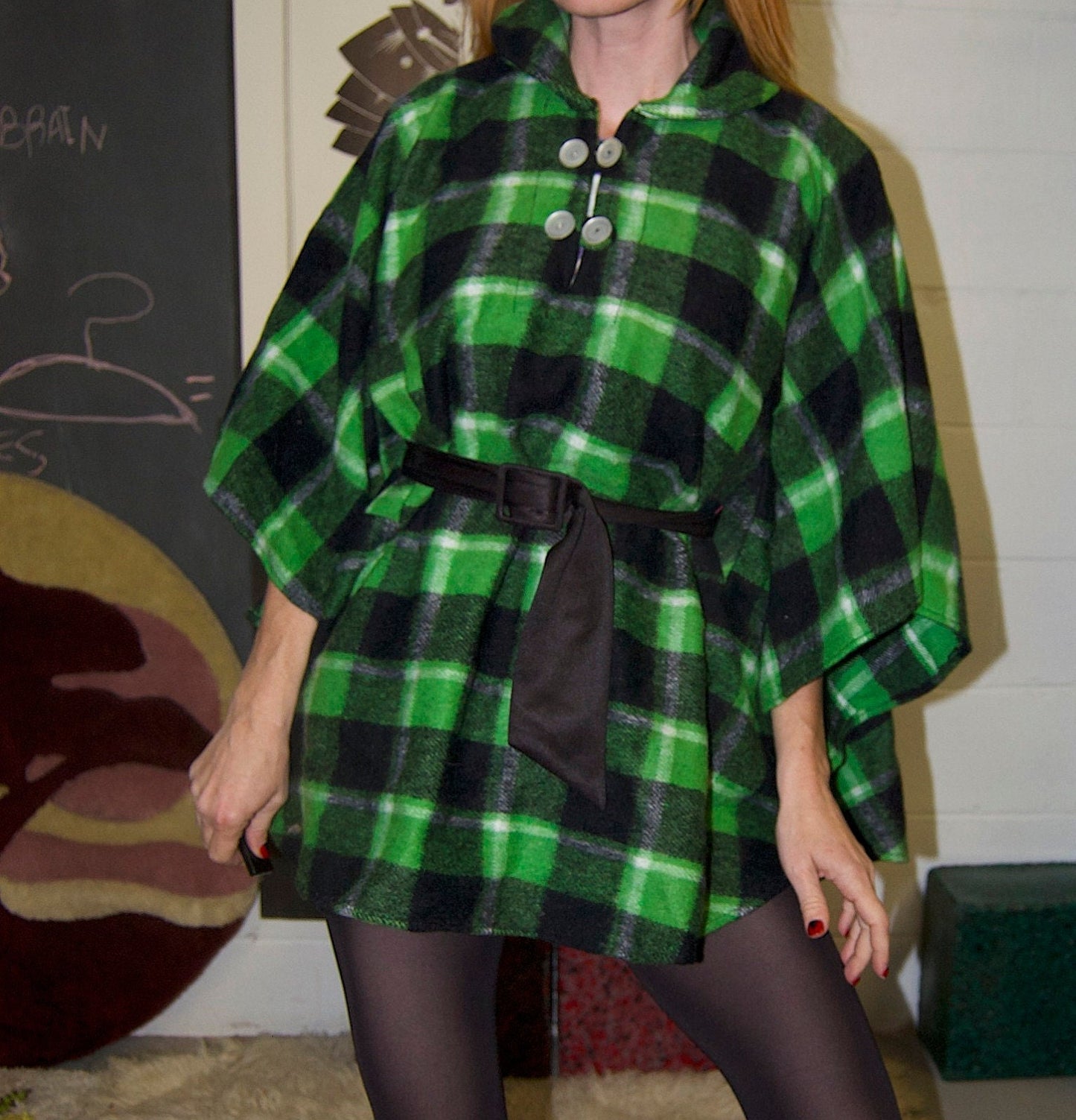 vtg 70s PLAID PONCHO CAPE dress // vintage green and black checkered autumn mini dress hippie boho cover up mod retro layers preppy cottage