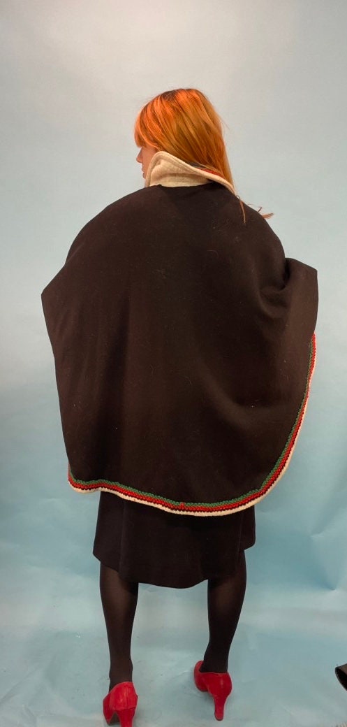 vtg 50s BLACK WOOL CAPE // Scandinavian Style Festive Winter Coat // Oktoberfest femme dracula costume red riding hood swedish german norsk