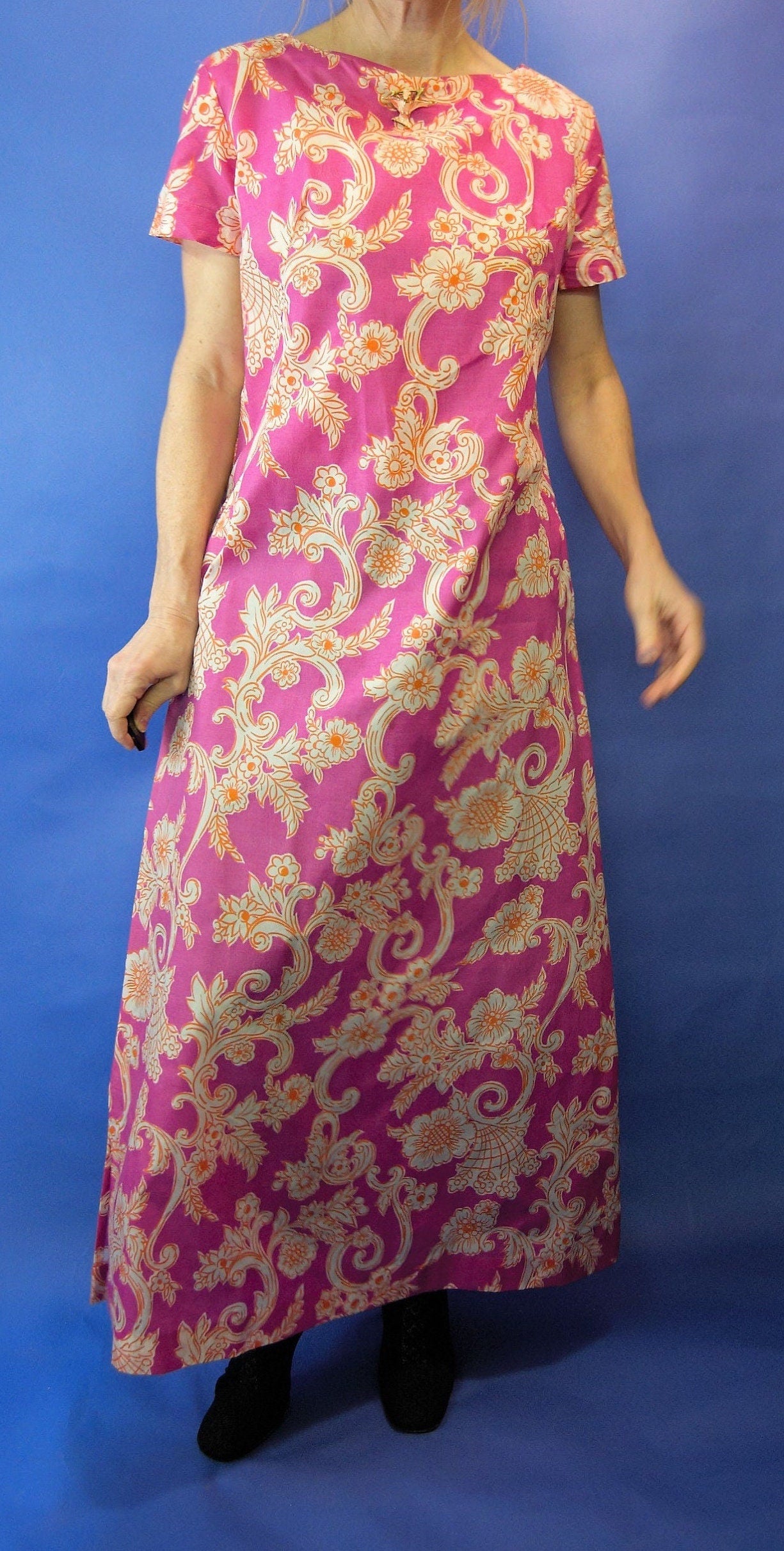 vtg 70s FUCHSIA VINES FLORAL Dress // full length fancy party maxi flower power psychedelic flowy bright pink hippie mod hostess Halloween