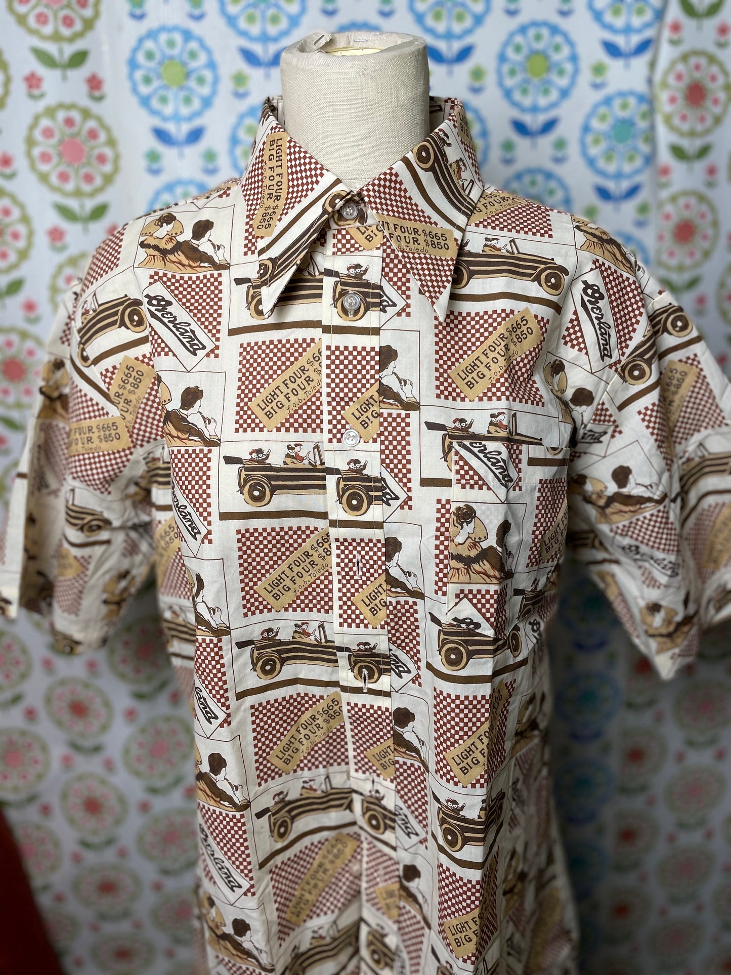 vtg 70s FLAPPER AOP PRINT // Overland light four big four Henry Ford Car All over print shirt loud antique collar automobile historic hair