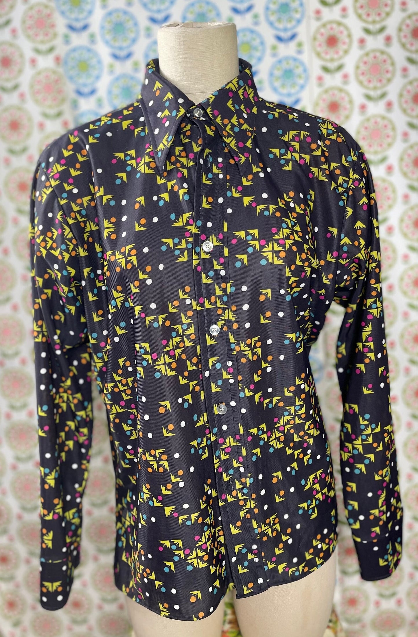 vtg 70s PSYCHEDLIC POLY TOP shirt // long sleeve tetris abstract artist print art cute classy hippie mod style era disco fashion geometric
