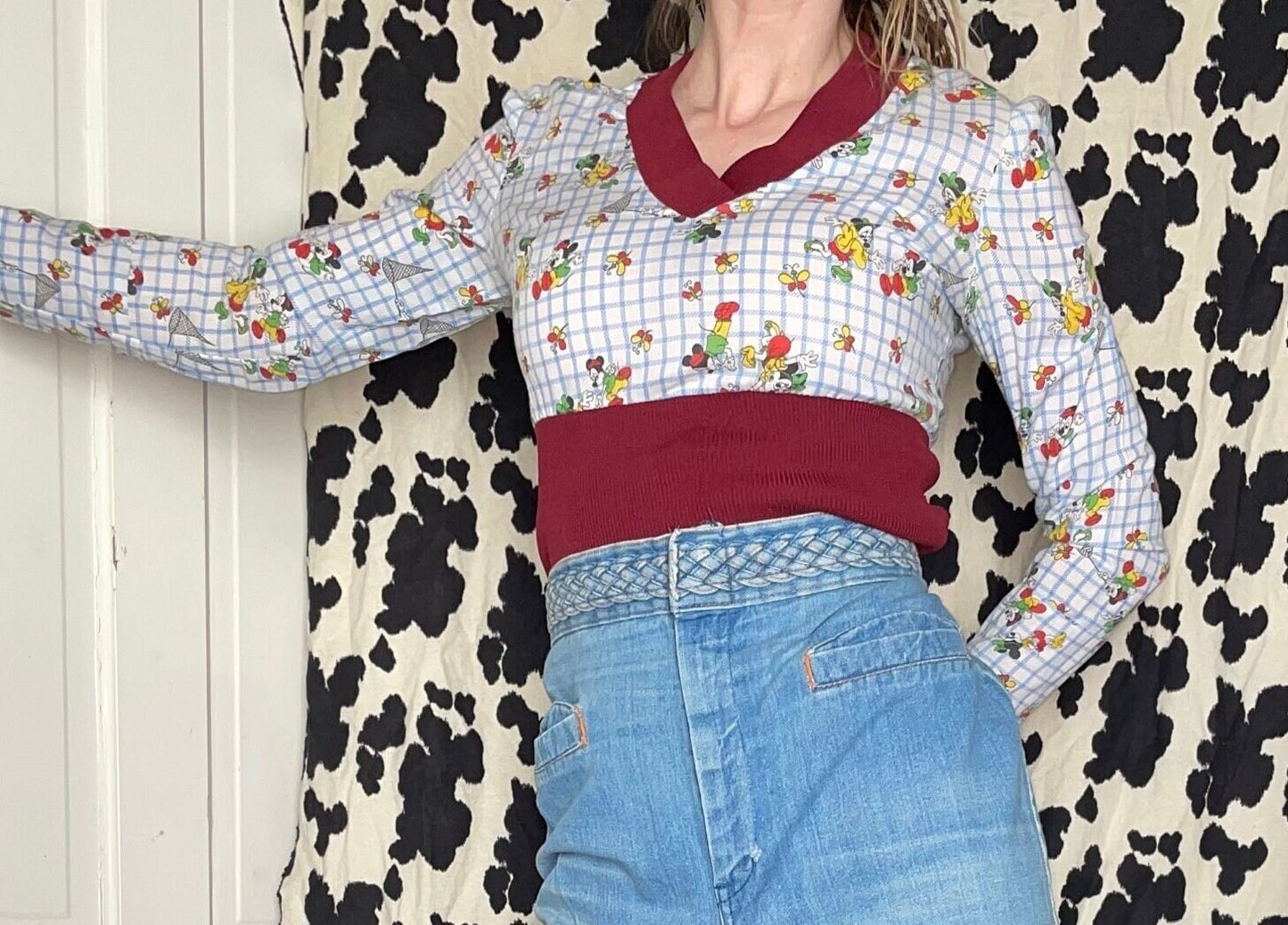 vtg 70s MICKEY MOUSE CROP Top // novelty disney print v neck all over print cartoon blouse handmade craft vintage style midriff school fit