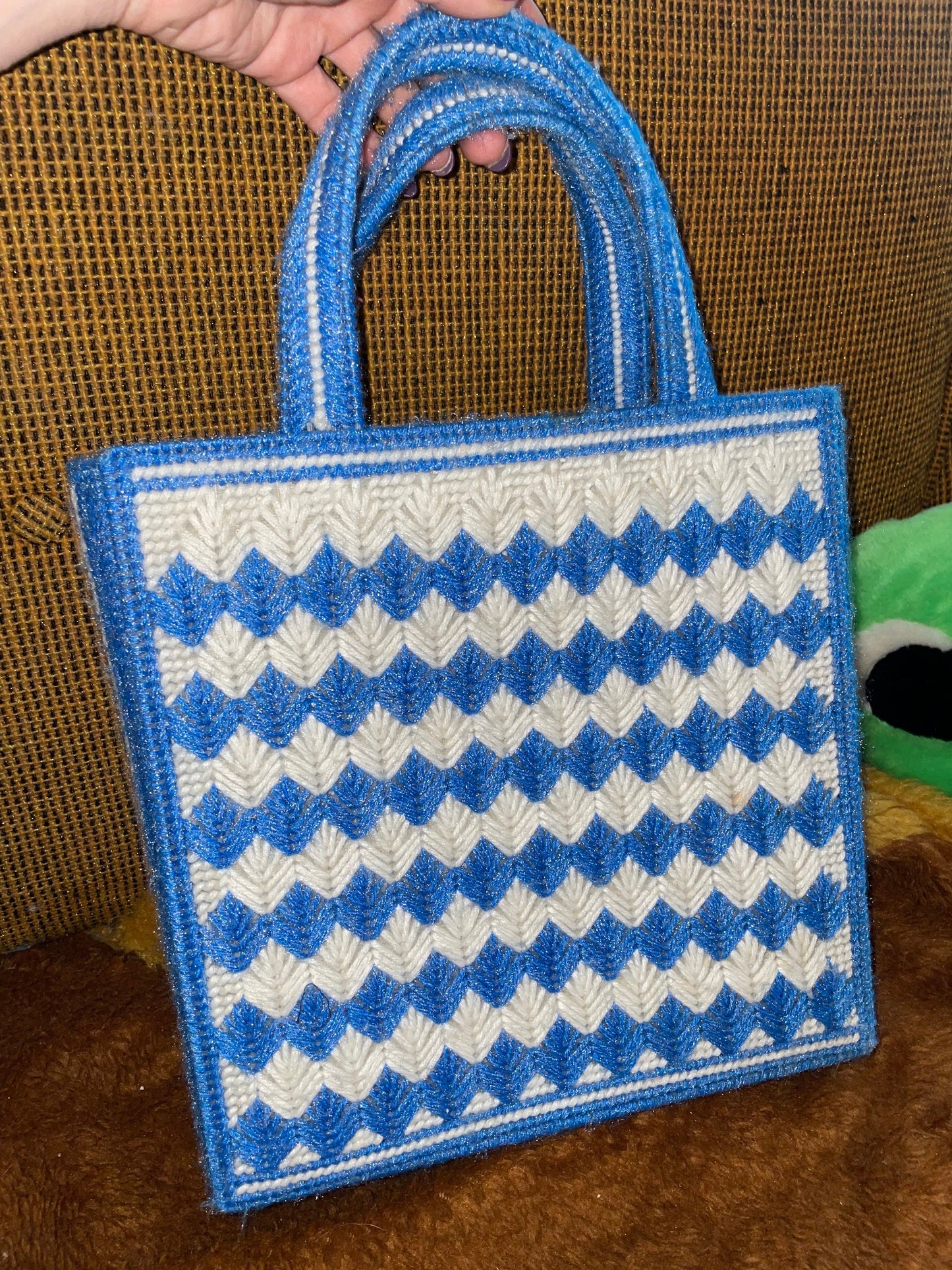 vtg CHEVRON NEEDLEPOINT PURSE // vintage homemade geometric blue & white zig zag top handle sewing carry all grocery tote checkered purse