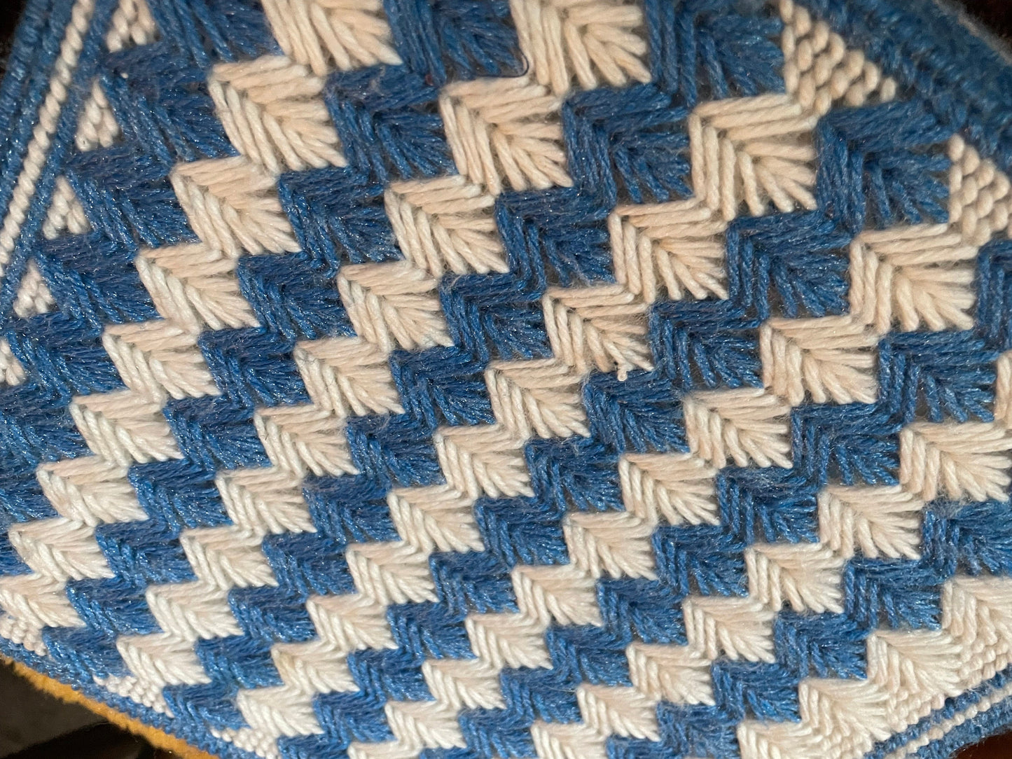 vtg CHEVRON NEEDLEPOINT PURSE // vintage homemade geometric blue & white zig zag top handle sewing carry all grocery tote checkered purse