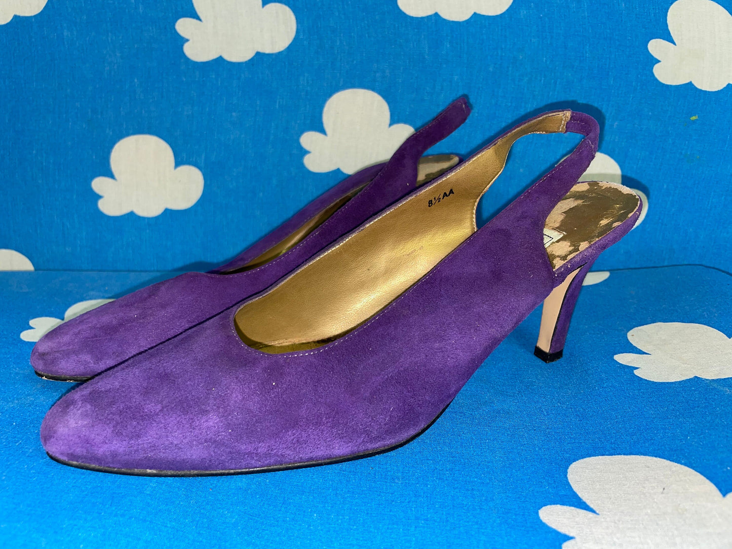 vtg 80s PURPLE SUEDE SHOES // mod bright slingback kitten heels valley girl cute preppy heels saved by the bell style jennifer moore autumn
