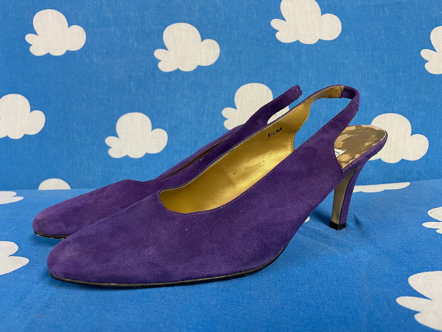 vtg 80s PURPLE SUEDE SHOES // mod bright slingback kitten heels valley girl cute preppy heels saved by the bell style jennifer moore autumn