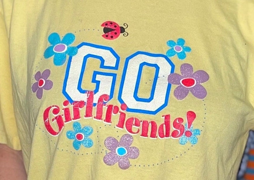 vtg Y2K GIRLFRIENDS SHIRT // 90s flower power shirt puff paint iron on pastel yellow tee nickelodeon hannah montana spice girls power puff