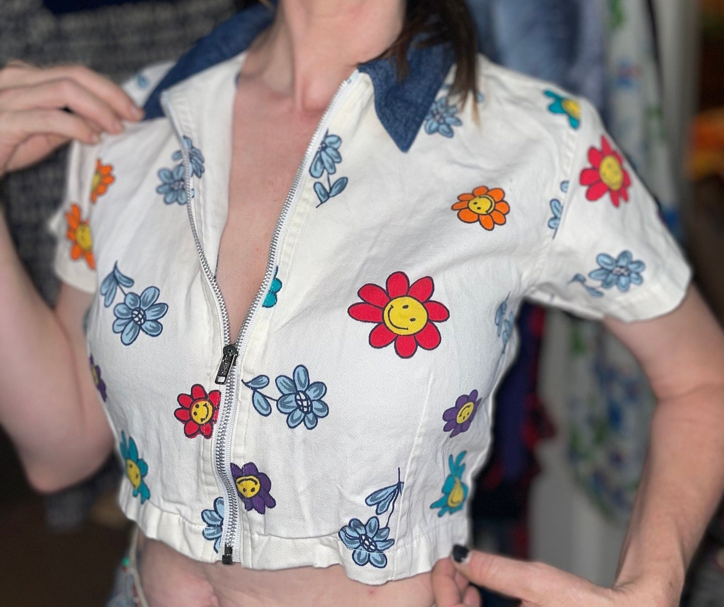 vtg 90s FLOWER POWER CROP Top // vintage yellow smiley face top 2000's girl power zip up collared shirt all over print midriff lizzie retro