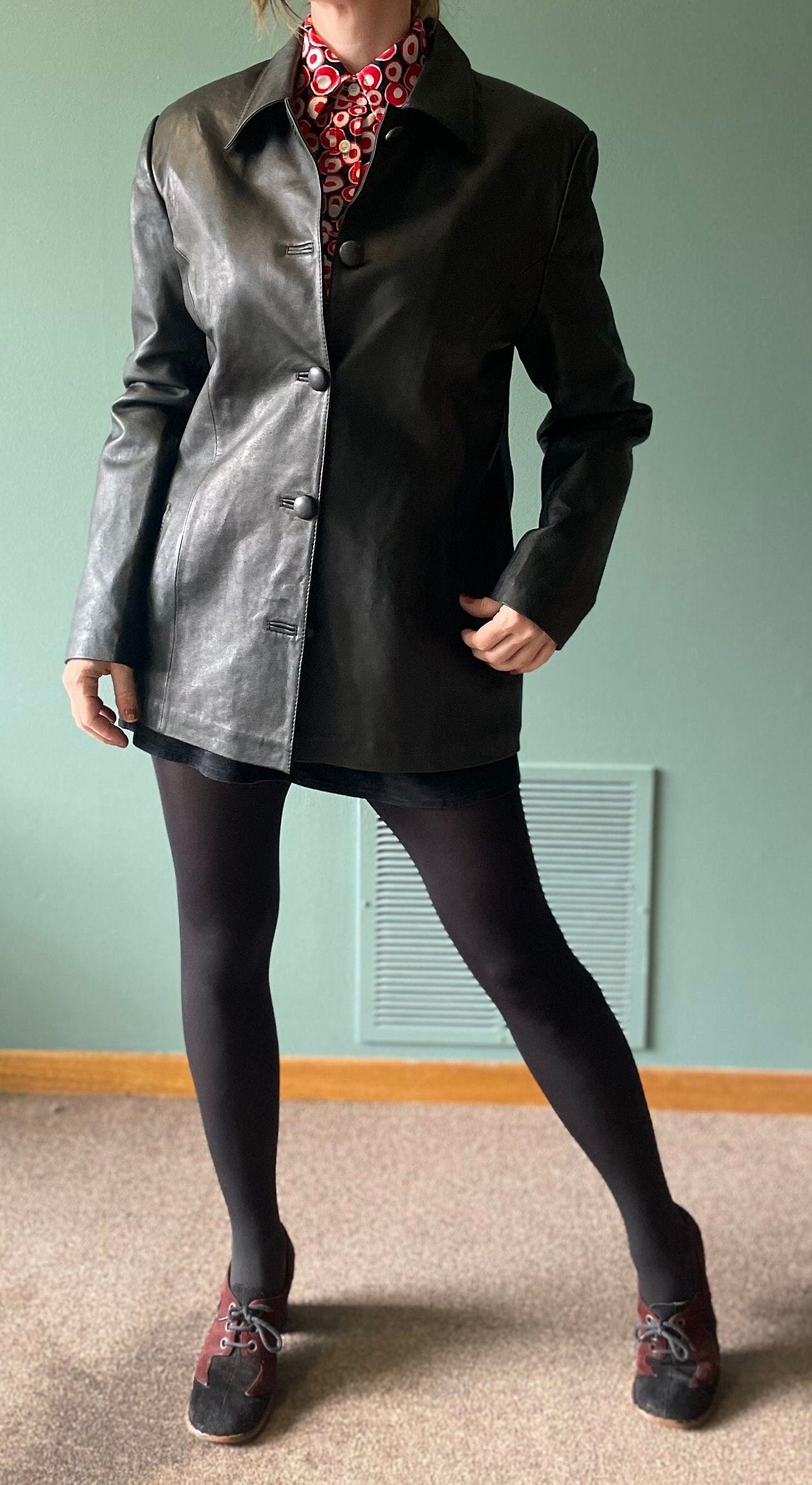 vtg 70s LUSANT BLACK LEATHER Jacket // vintage mod moto button up sleek soft supple pointy collar trench duster chic minimalist autumn fall