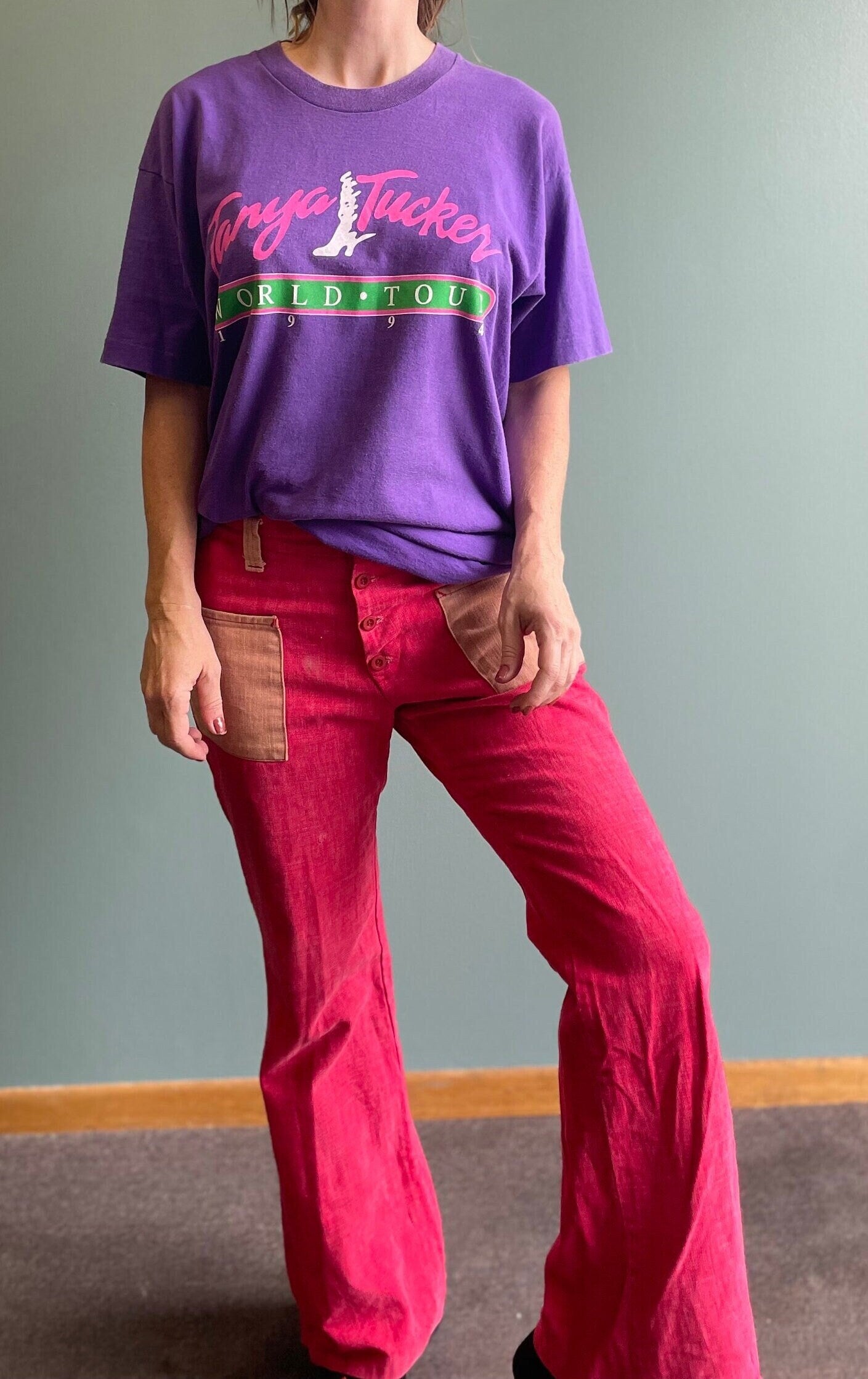 vtg 90s TANYA TUCKER Shirt // vintage country band 1994 tour hanging In hanging out hanging on female country singer western cowgirl style