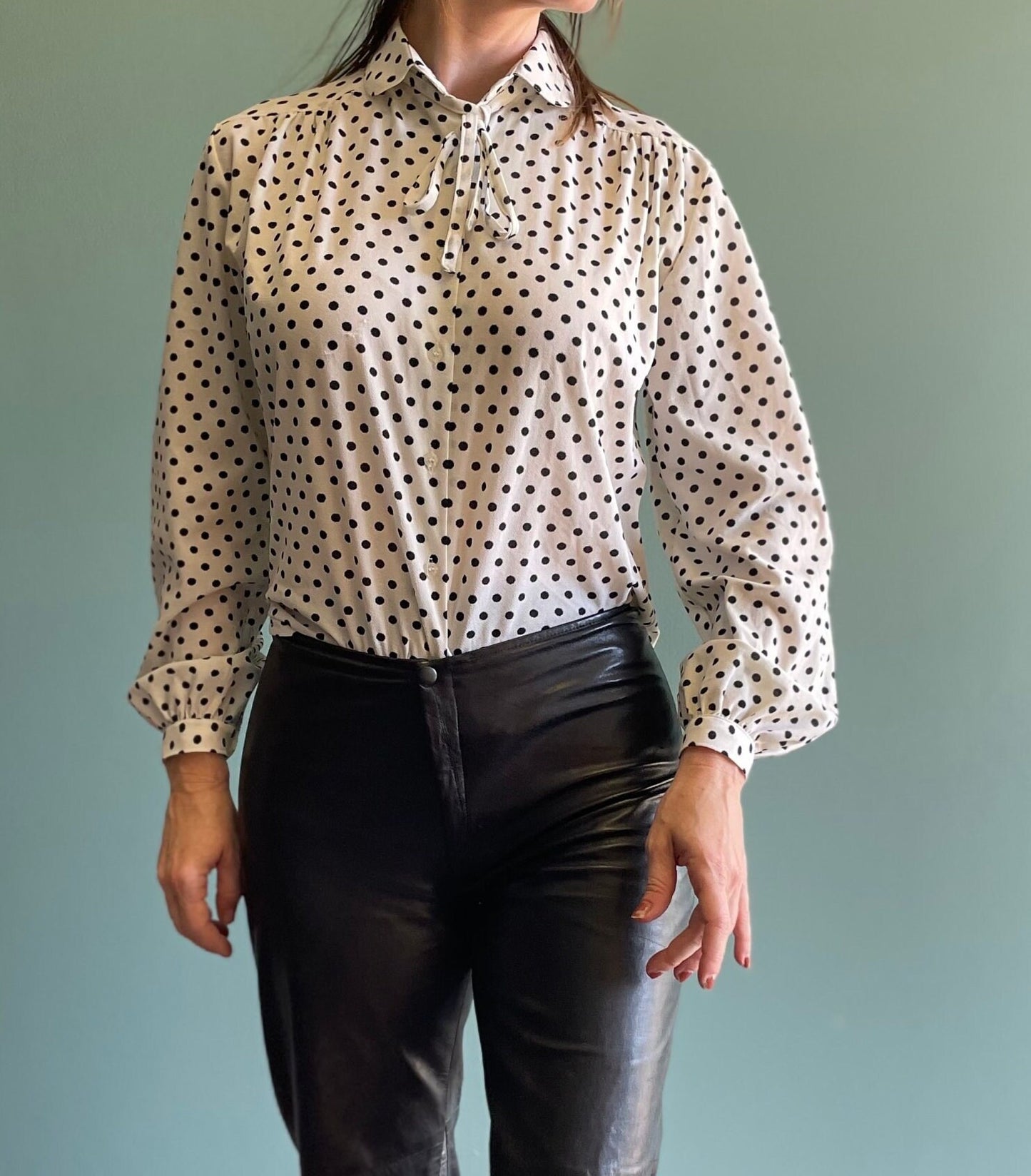vtg 70s POLKA DOT BLOUSE // vintage tie collar semi sheer womens medium black & white retro button up casual workwear 80s balloon sleeve top