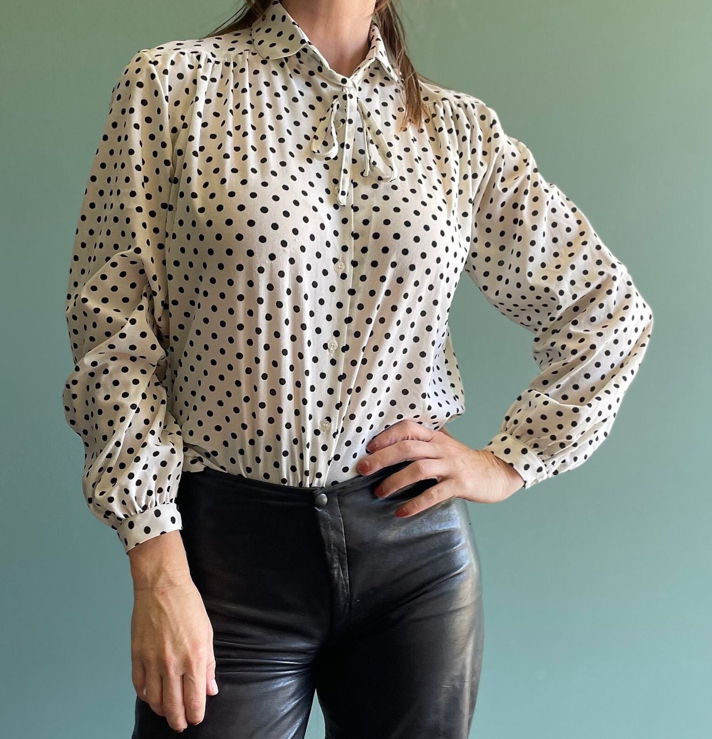 vtg 70s POLKA DOT BLOUSE // vintage tie collar semi sheer womens medium black & white retro button up casual workwear 80s balloon sleeve top