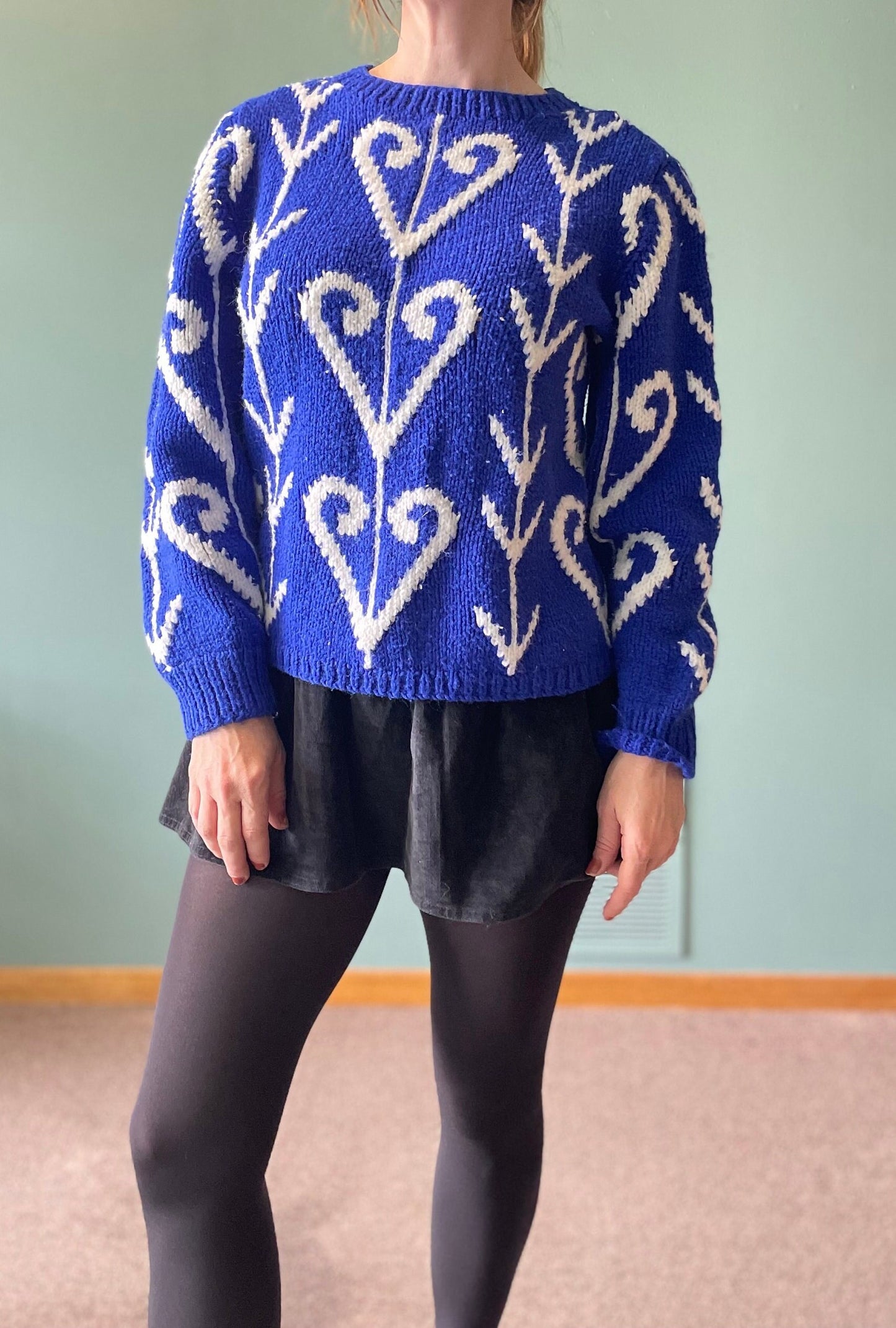vtg 80s SQUIGGLE HEARTS SWEATER // vintage medium bright blue funky abstract pattern contrast slouchy fit all over print autumn casual cozy