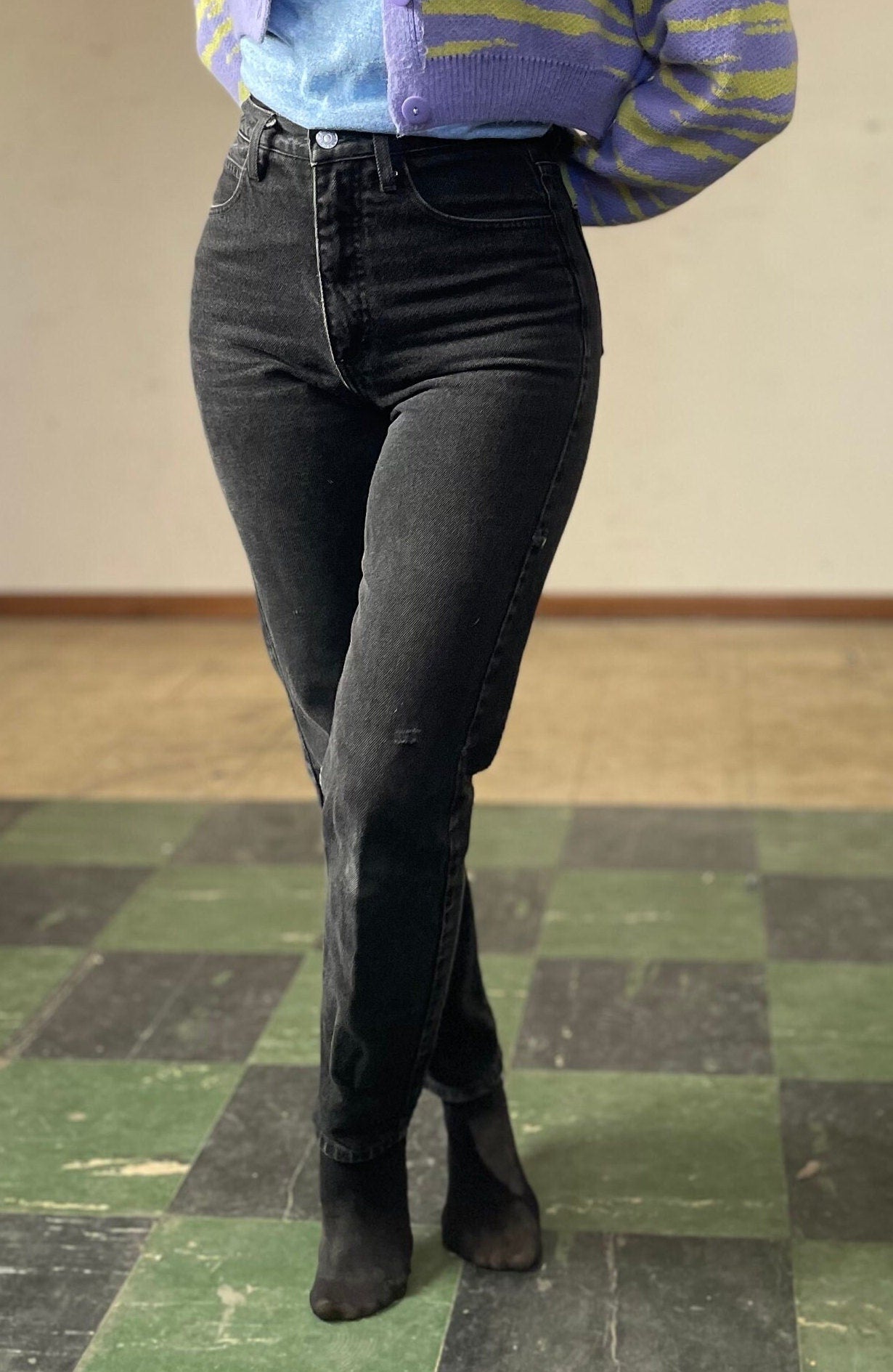 Vintage 1980s 90s Guess Jeans / Perfect Black Denim Jeans / All Cotton No Stretch / High Waisted Mom Jeans / Size 27 USA