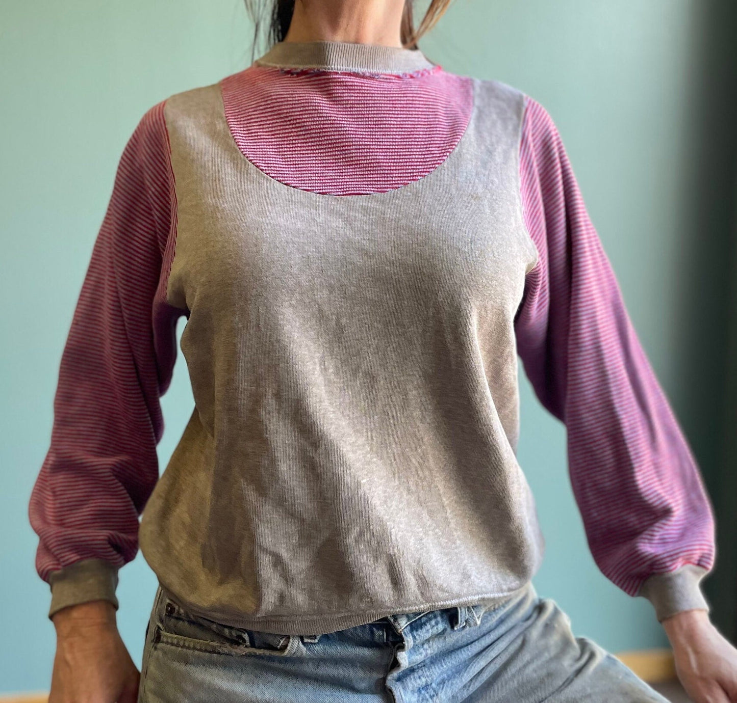 vtg 70s LAYERED ILLUSION SWEATSHIRT // vintage tank top over a sweatshirt look grey & pink womens xl casual autumn style soft thin retro top