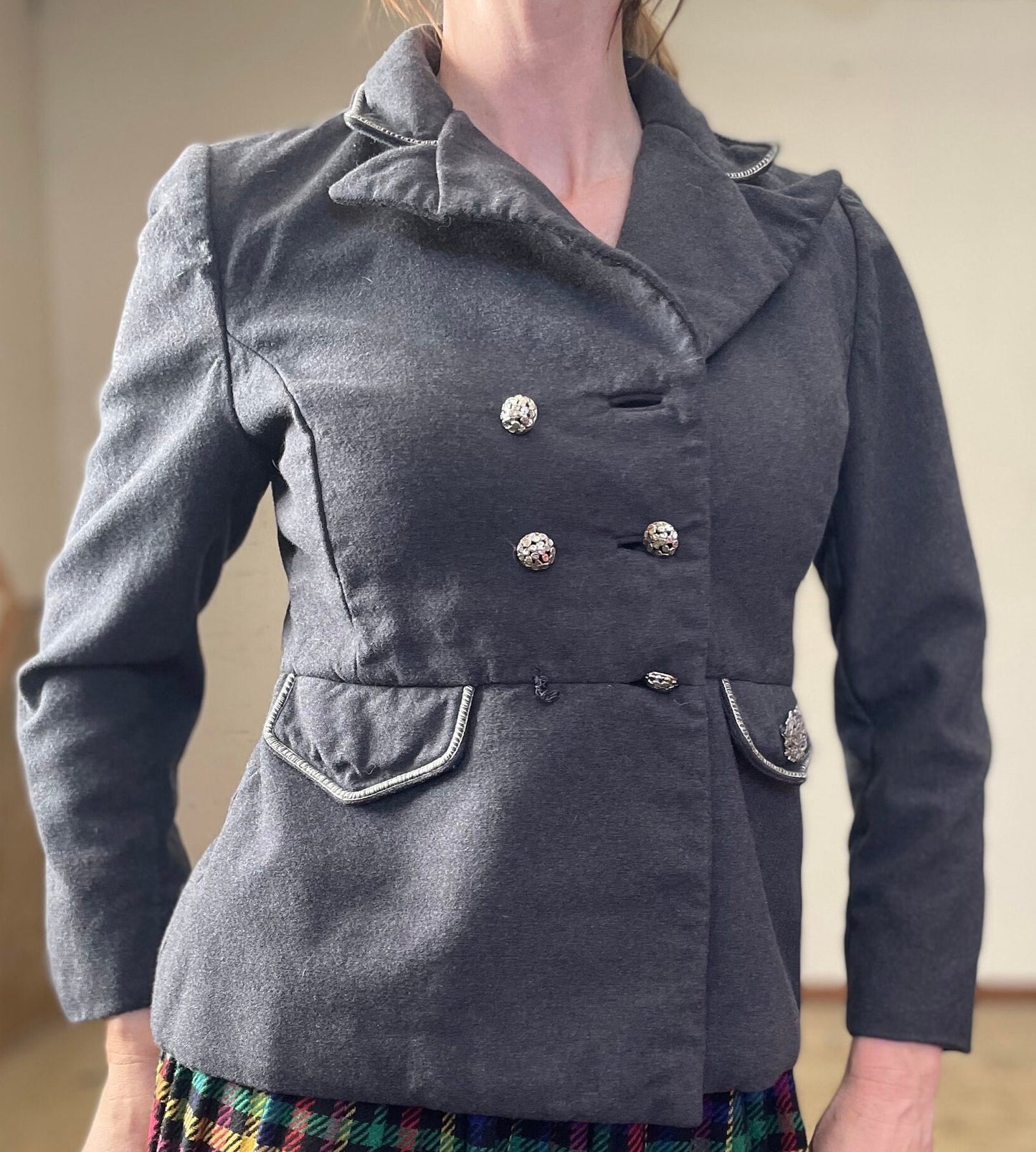 vtg 60s MILITARY STYLE JACKET // vintage petite womens small button up preppy mod minimalist gray winter blazer wool coat peplum dress coat