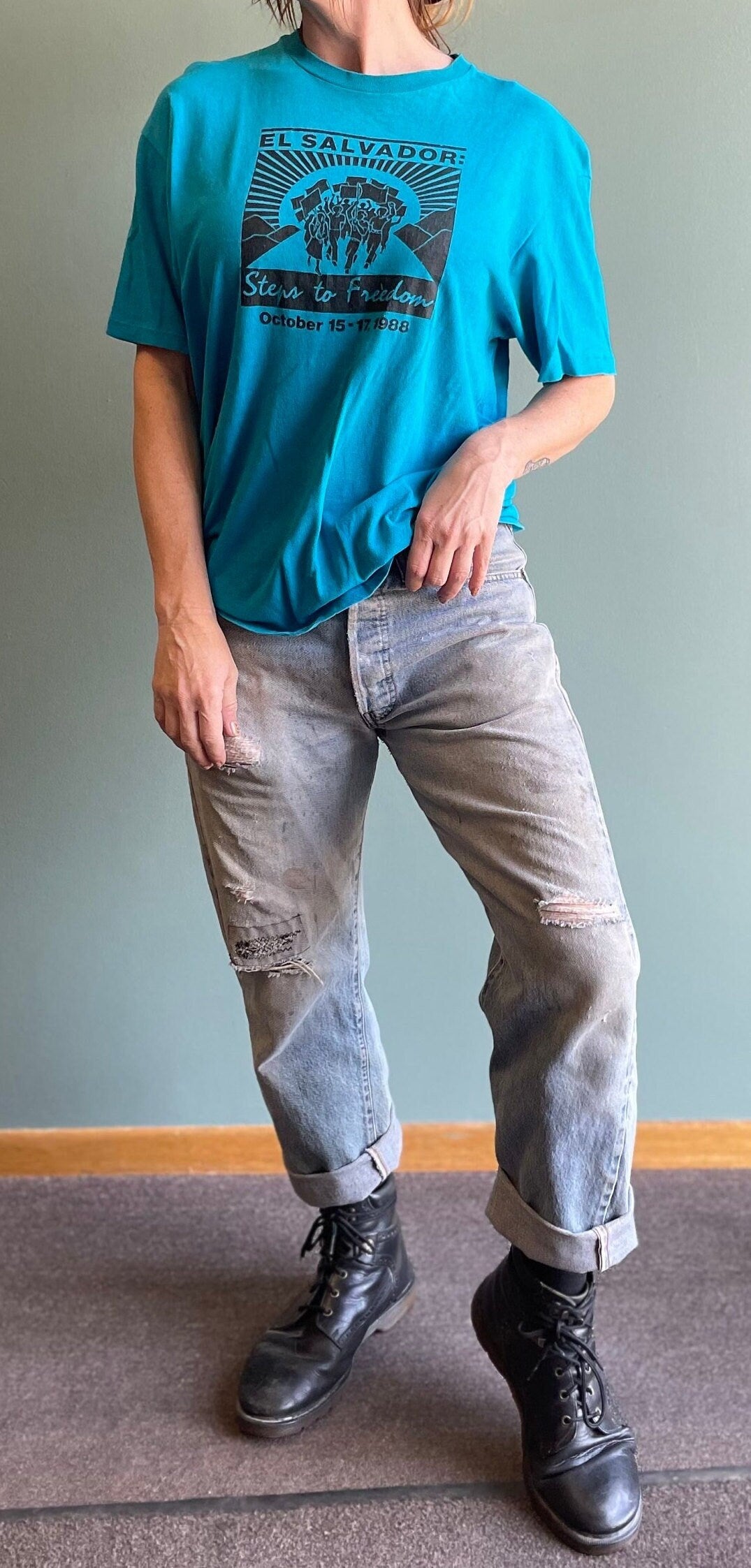 vtg 90s El SALVADOR SHIRT  // vintage hanes xl mens unisex bright teal graphic tee central america souvenir vacation destination soft retro
