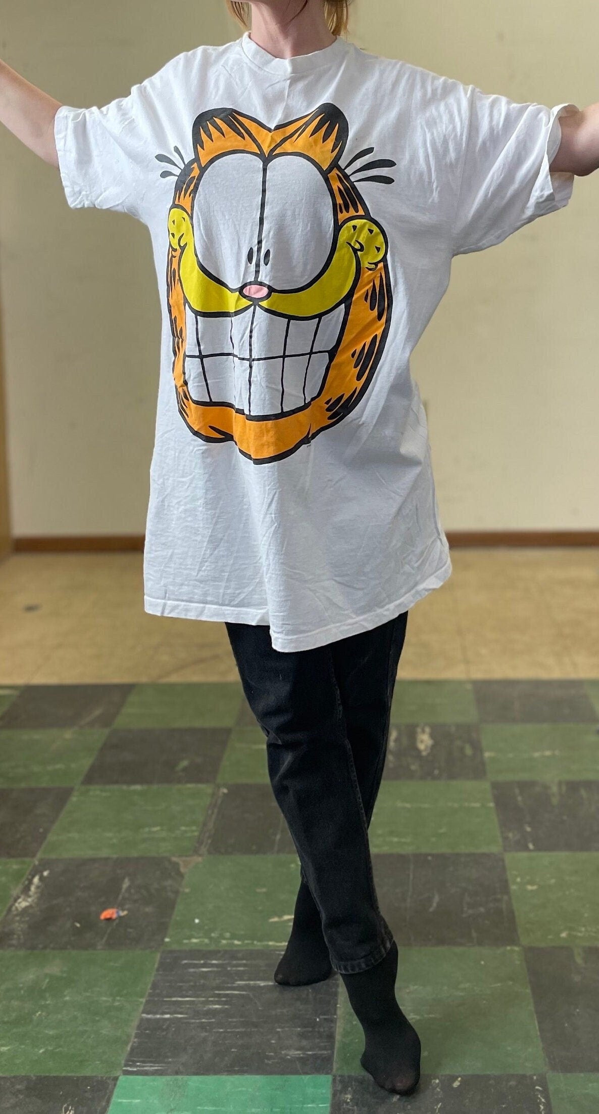 vtg 80s GARFIELD BIG FACE Shirt // vintage one size flirts sleeper oversized t shirt dress pop art icon retro nostalgic cartoon jim davis