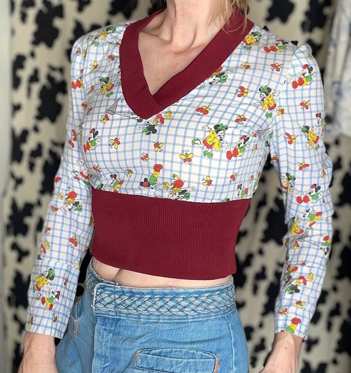 vtg 70s MICKEY MOUSE CROP Top // novelty disney print v neck all over print cartoon blouse handmade craft vintage style midriff school fit