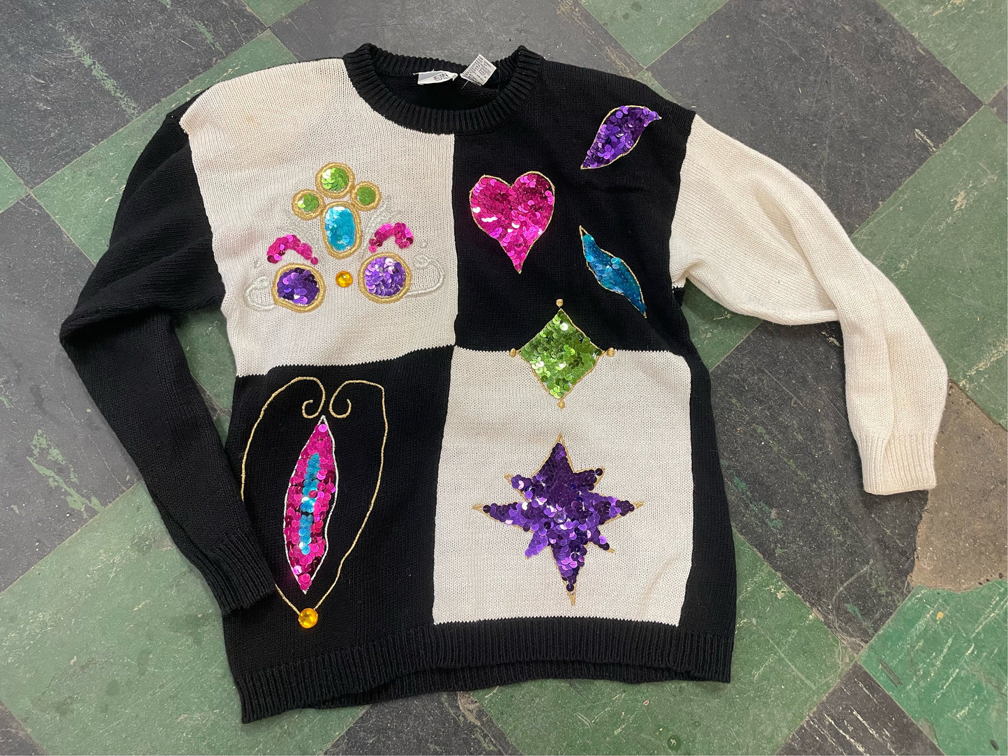 vtg 80s MOD CHECKERED SWEATER // vintage sequin embroidered two tone pop art moschino style fran fine the nanny long retro halloween cozy