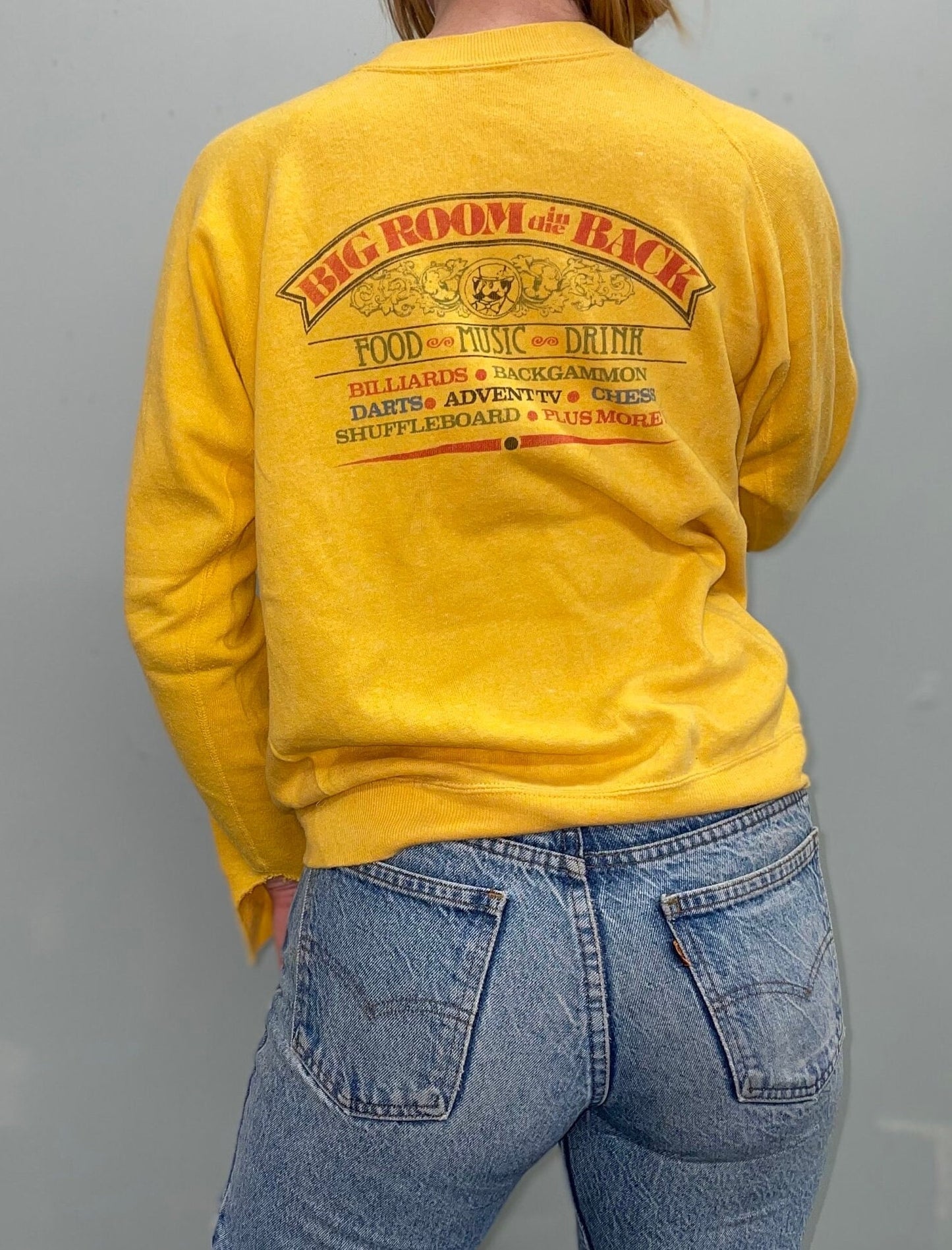 vtg 70s SOLOMON ALFRED'S SWEATSHIRT / vintage memphis bar restaurant memorabila beale street beer iron on yellow top retro double sided top