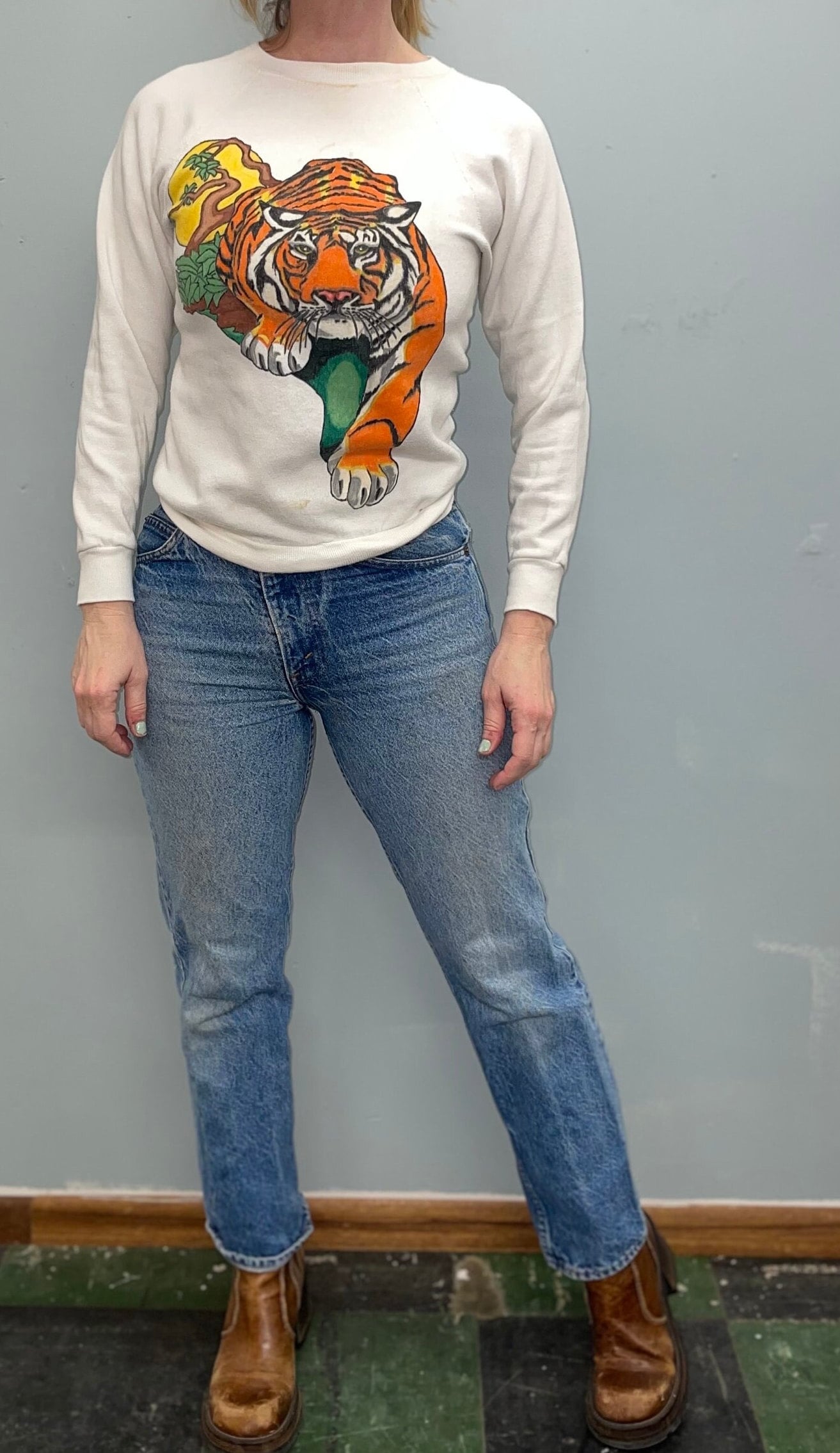 vtg 70s PSYCEHDELIC TIGER SWEATSHIRT / vintage hand painted small animal print graphic tee steinwurtzel wear with all retro hippie small fit
