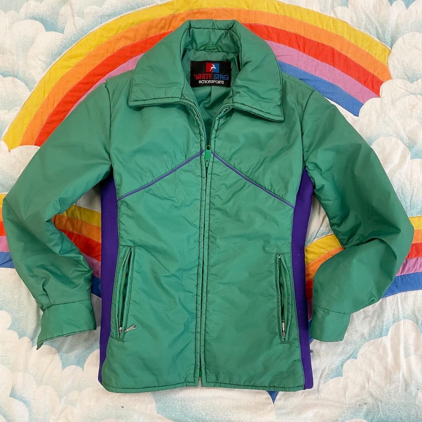 vtg 70s GREEN & PURPLE PUFFER Vest // vintage ski jacket snowboarding hipster winter slopes kelso that 70s show jackie burkhart cropped fall