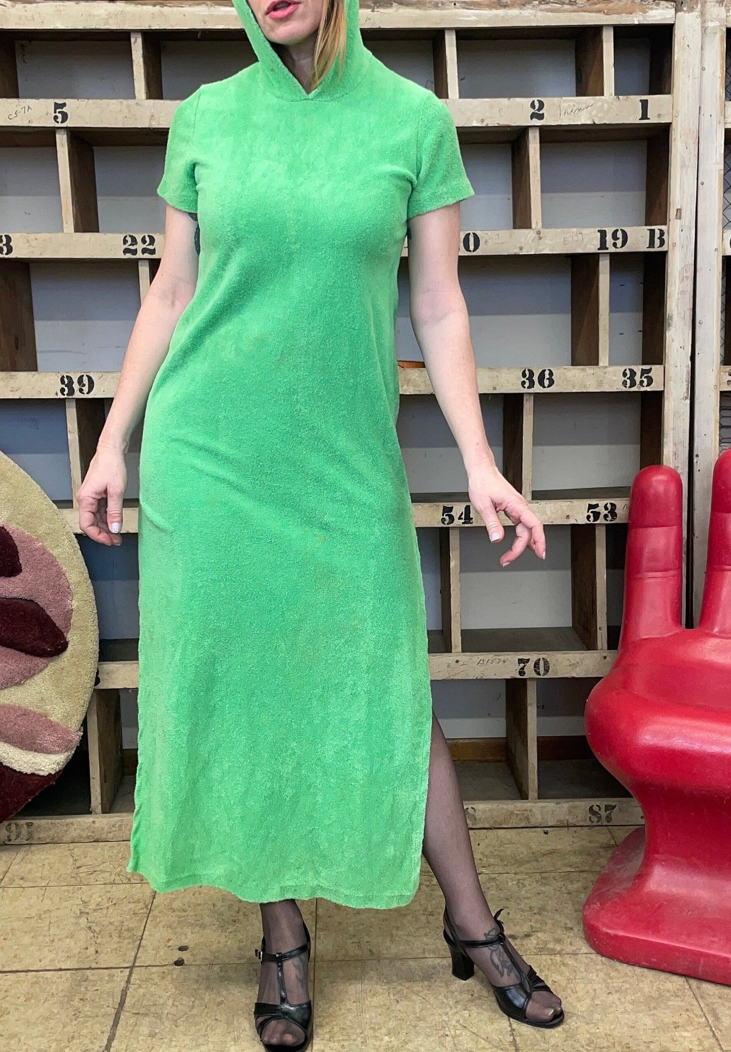 vtg 70s HOODED TERRYCLOTH DRESS // vintage bright green