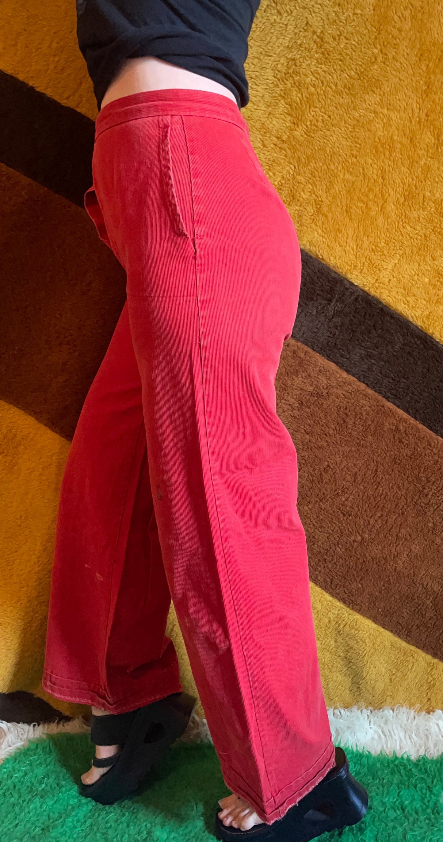 vtg 70s RED CORDUROY FLARES // wide leg pants high waisted bellbottom trousers preppy hippie *as is *needs zipper on track cute casual boho
