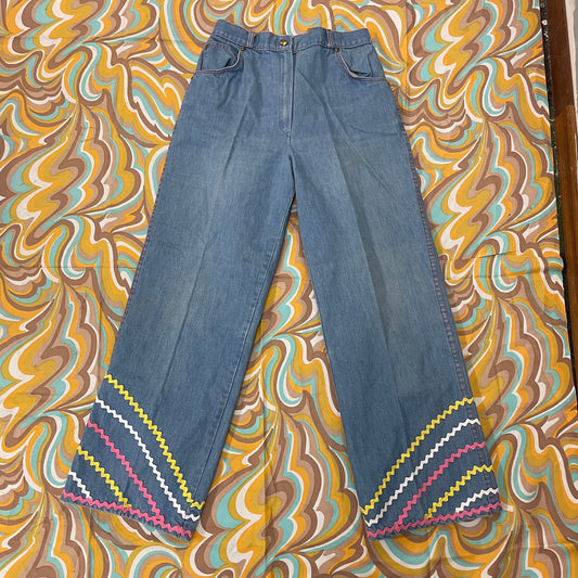 vtg 70s BELL BOTTOMS JEANS // ric rac embroidered wide leg jeans pastel spring hippie med light wash high waisted flare pants boot cut 60s