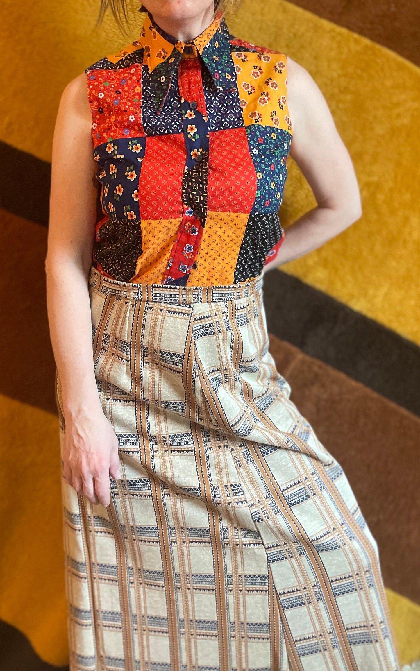 vtg 70s PLAID MAXI SKIRT / polyester neutral tones a line full length secretary style skirt preppy boho hippie era boss lady fun color style