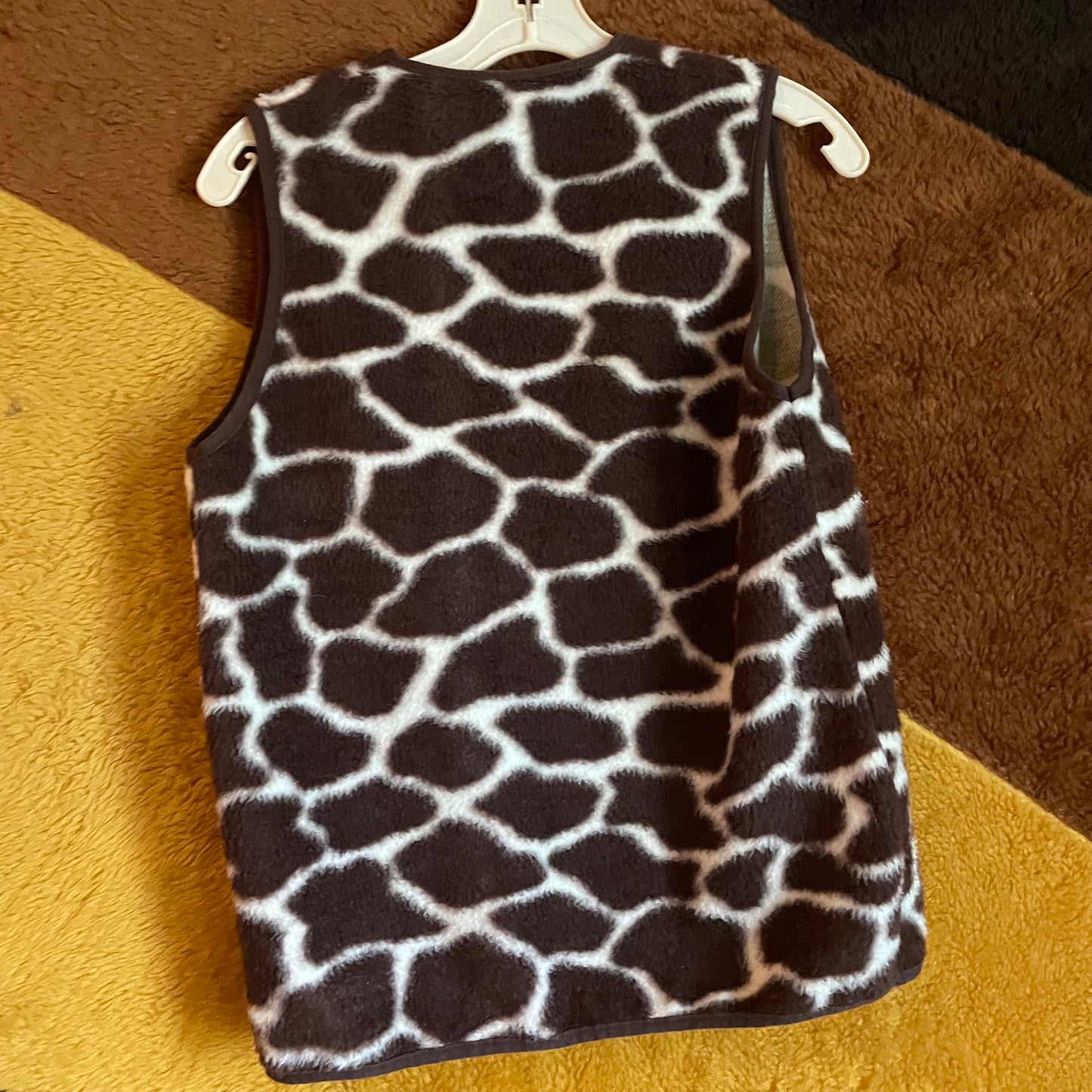 vtg 70s GIRAFFE PRINT FUR vest // vintage faux fur tunic animal print waistcoat funky layer retro top halloween costume safari party top
