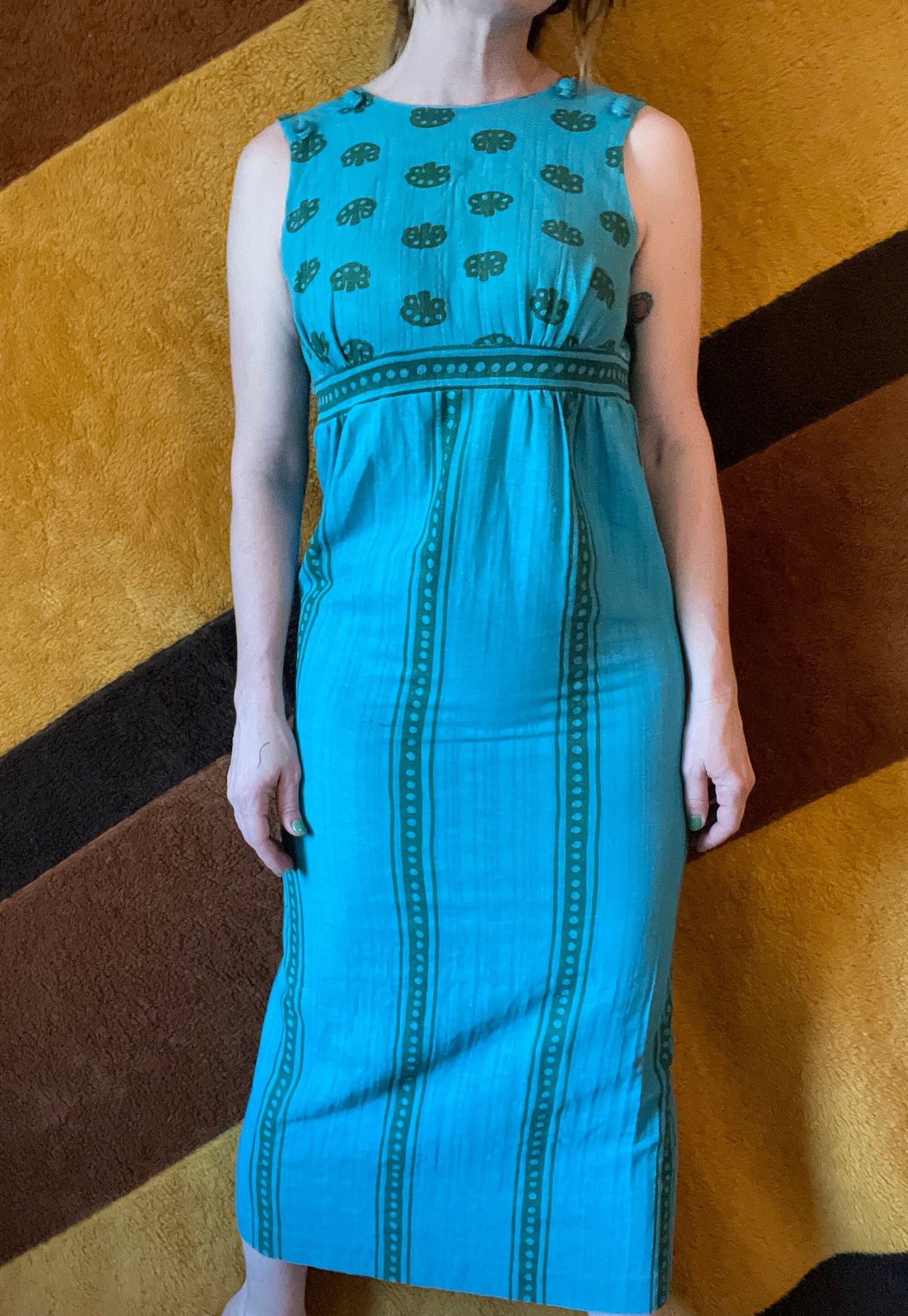 vtg 70s BLUE LINEN PATTERNED Dress // vintage mushroom abstract print empire waist full length maxi dress hippie boho juniors teen petite