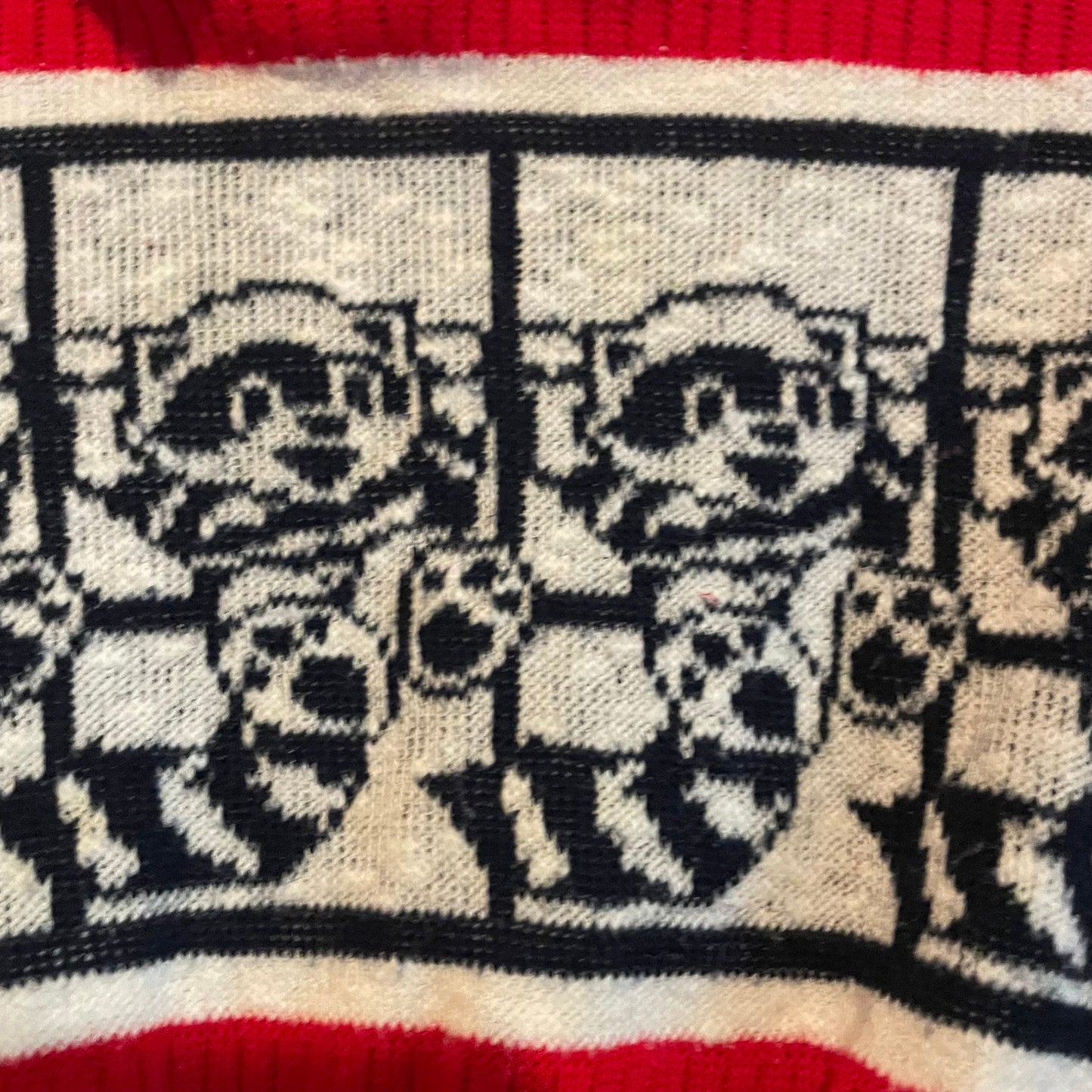 vtg 70s KIDS RACCOON PATTERN Sweatshirt // vintage knit jumper red & black cartoon animal retro collared sweater unisex kids clothes autumn