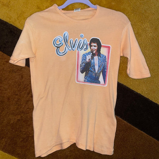 vtg 70s ELVIS PRESLEY SHIRT // vintage king bay tee large retro iron on lounge singer pop culture pastel lounge rocker memphis sun studio