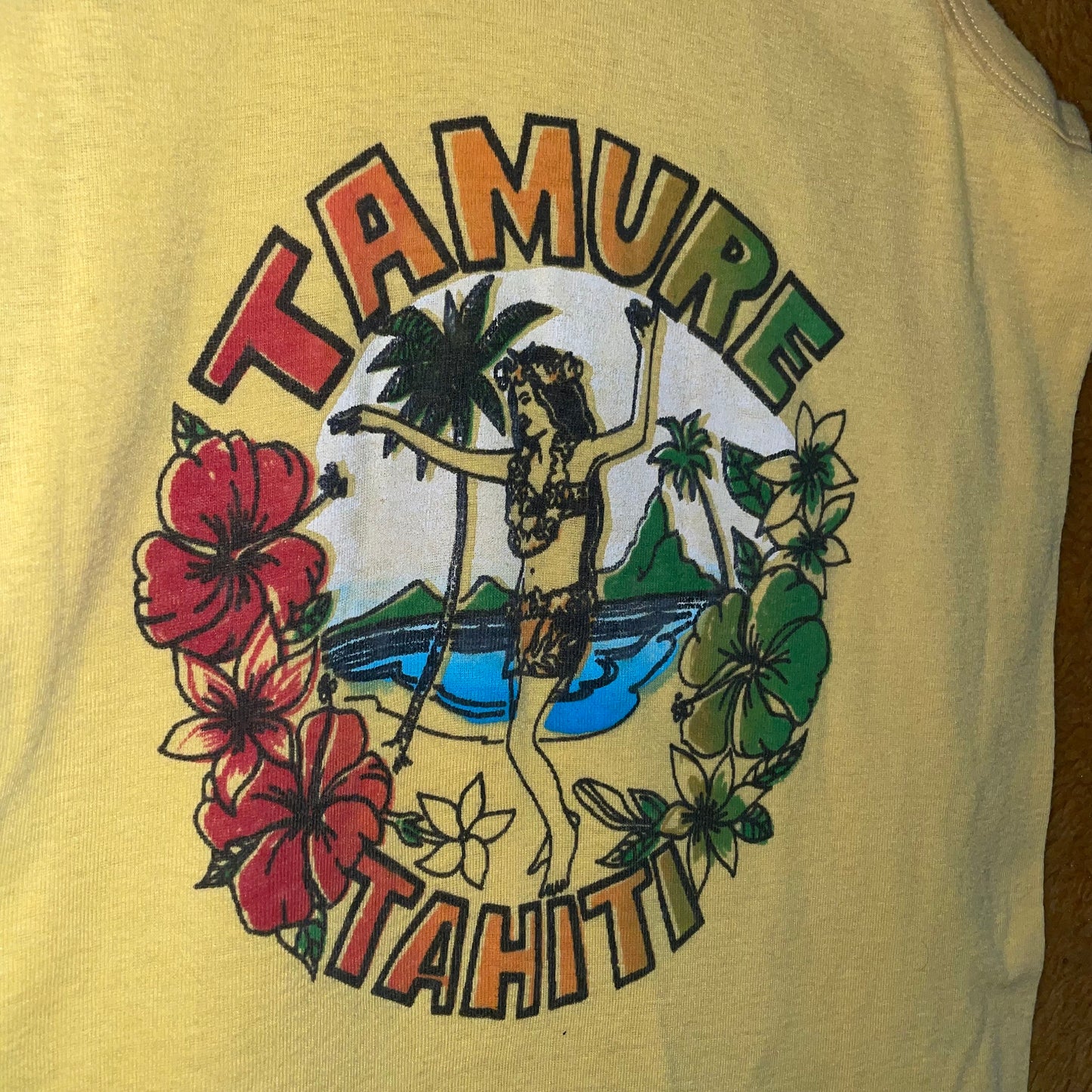 vtg 70s TAHITI TAMURE TANK Top // vintage hula dancer hawaii graphic tee floral yellow hippie retro crop top baby tee rainbow island