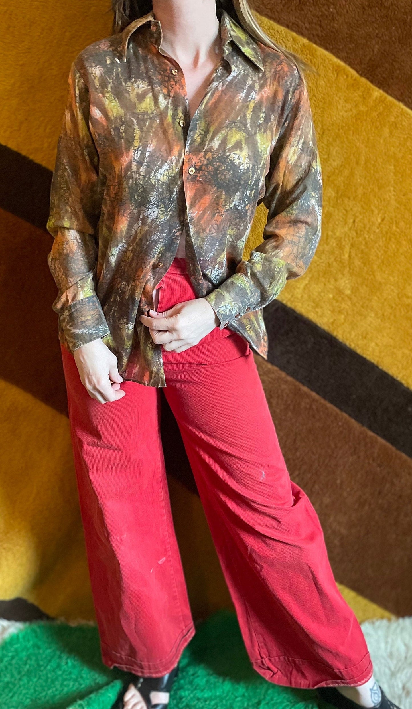 vtg 70s PSYCHEDELIC BUTTON UP // vintage halloween vibes lightweight semi sheer top pointy collar retro abstract print disco hippie blouse