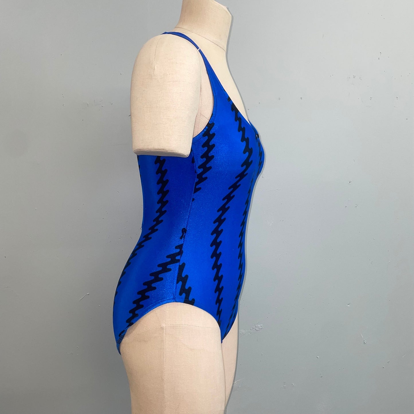 vtg 80s ZIG ZAG ELECTRIC Blue Gym Top // vintage abstract pop art two tone one piece leotard tank lowcut retro high cut bodysuit unitard