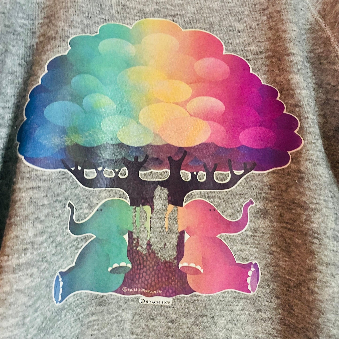 vtg 70s psychedelic elephants clouds trees gray tri blend sweatshirt retro graphic tee neon pop art hippie fitted sweater roach iron on 75