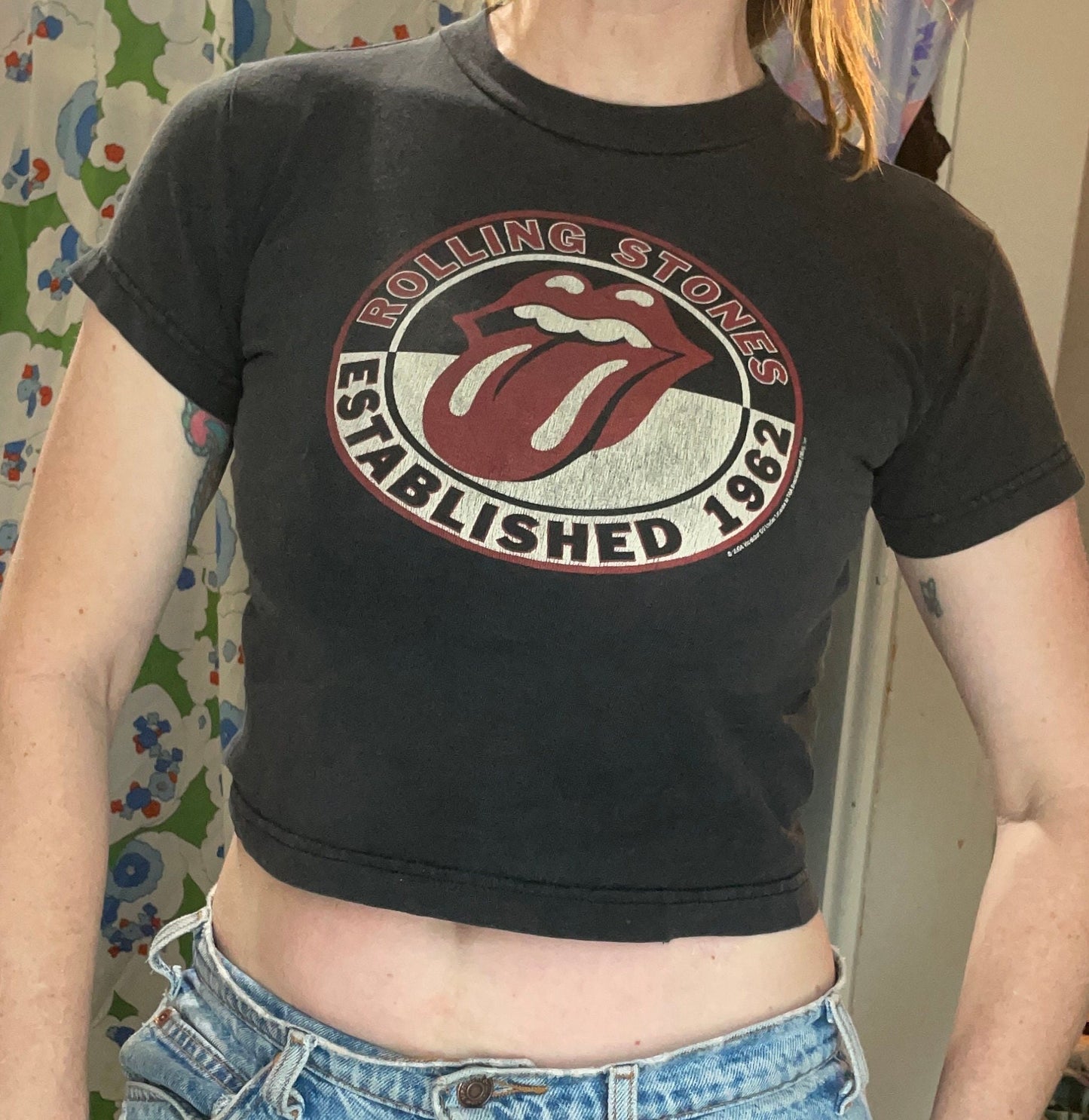 vtg Y2K ROLING STONES SHIRT // vintage tongue shirt youth large crop top baby tee french cut femme fitted midriff rock band tour pop art kid