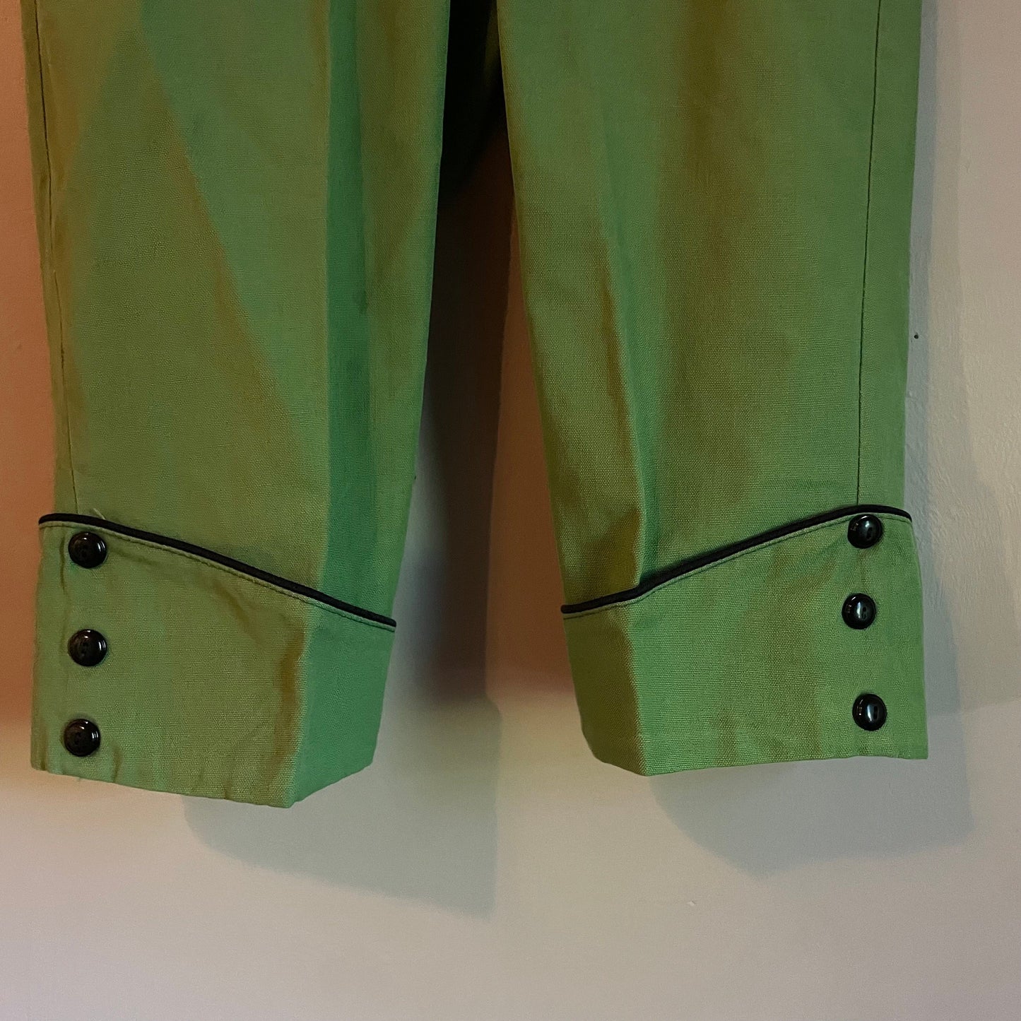 vtg 50sGREEN BLACK TRIM Pants // vintage pedal pusher denim jeans high waisted 50s rockabilly pin up long shorts capris summer retro shorts