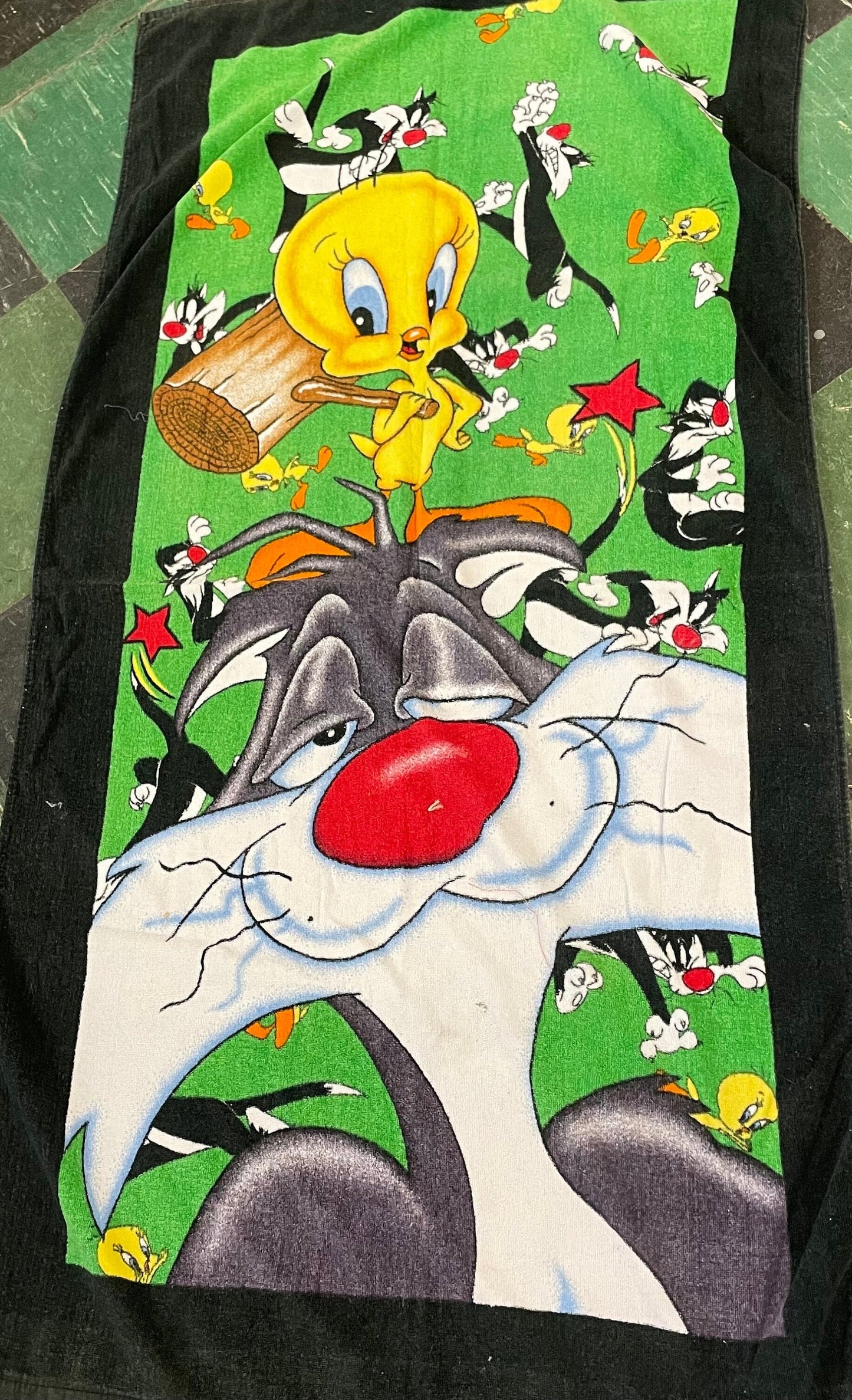 vtg 90s LOONEY TUNES TOWEL // vintage tweety & sylvester cartoon plush terrycloth beach towel bright vivid funny Y2K all over print fabric