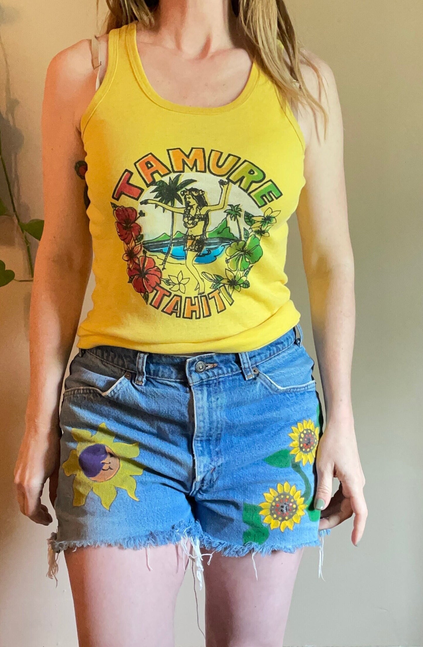 vtg 70s TAHITI TAMURE TANK Top // vintage hula dancer hawaii graphic tee floral yellow hippie retro crop top baby tee rainbow island