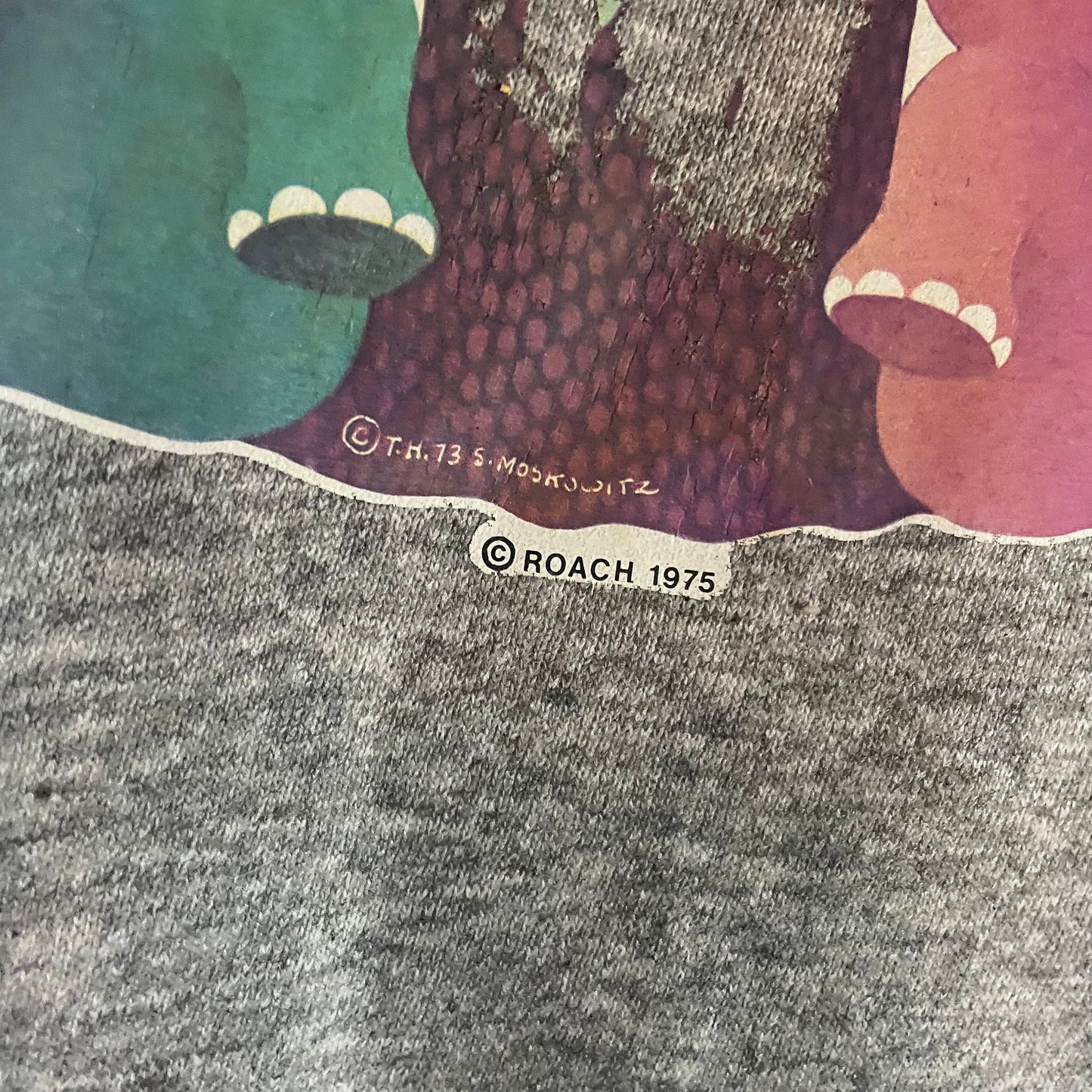 vtg 70s psychedelic elephants clouds trees gray tri blend sweatshirt retro graphic tee neon pop art hippie fitted sweater roach iron on 75