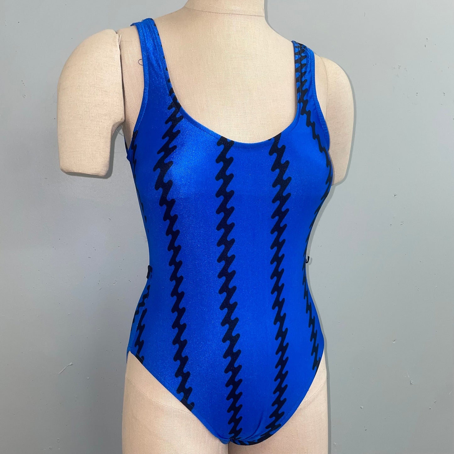 vtg 80s ZIG ZAG ELECTRIC Blue Gym Top // vintage abstract pop art two tone one piece leotard tank lowcut retro high cut bodysuit unitard