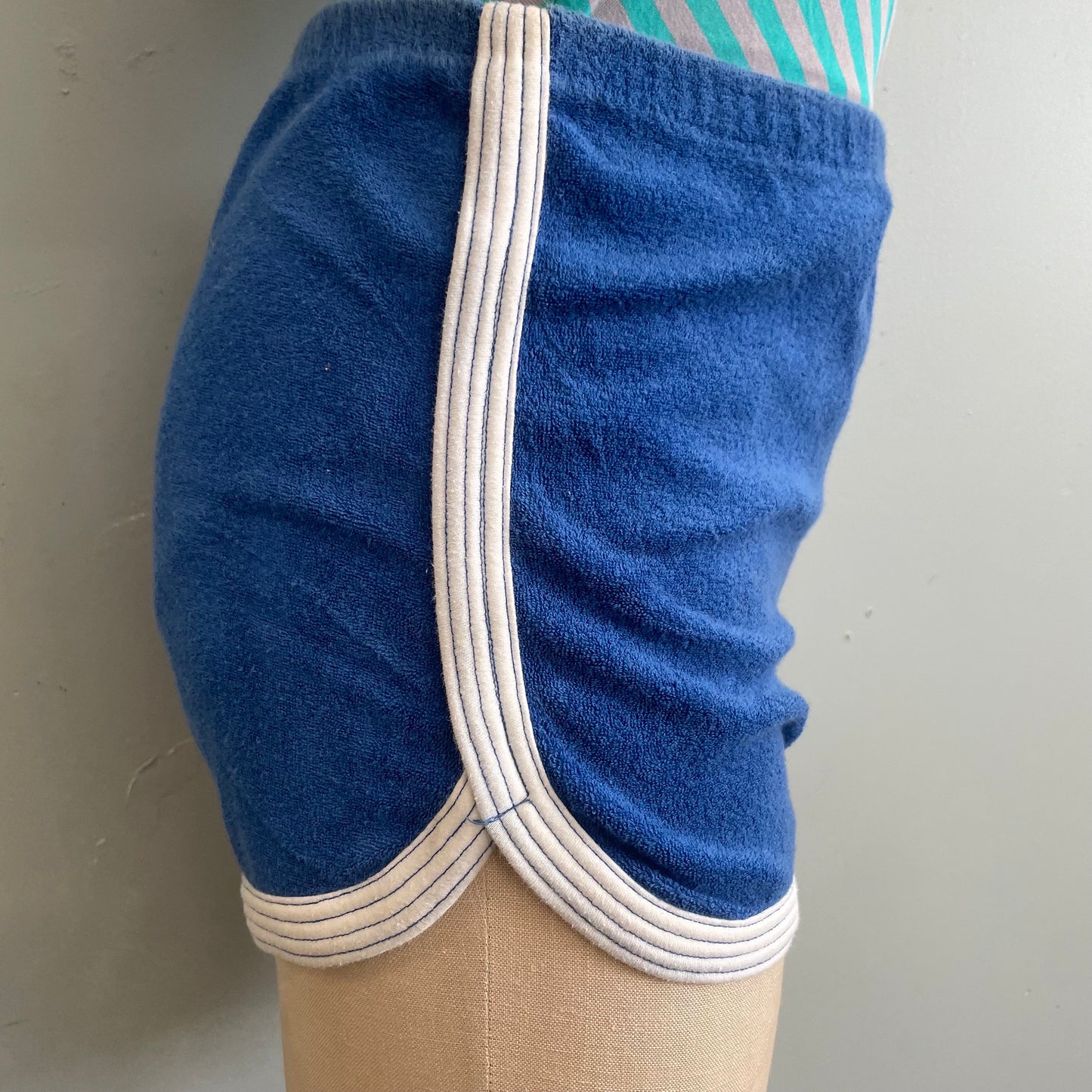 vtg 1970s retro terrycloth roller disco shorts striped hot pants short shorts kelso that 70s show summer beachwear beach cover up