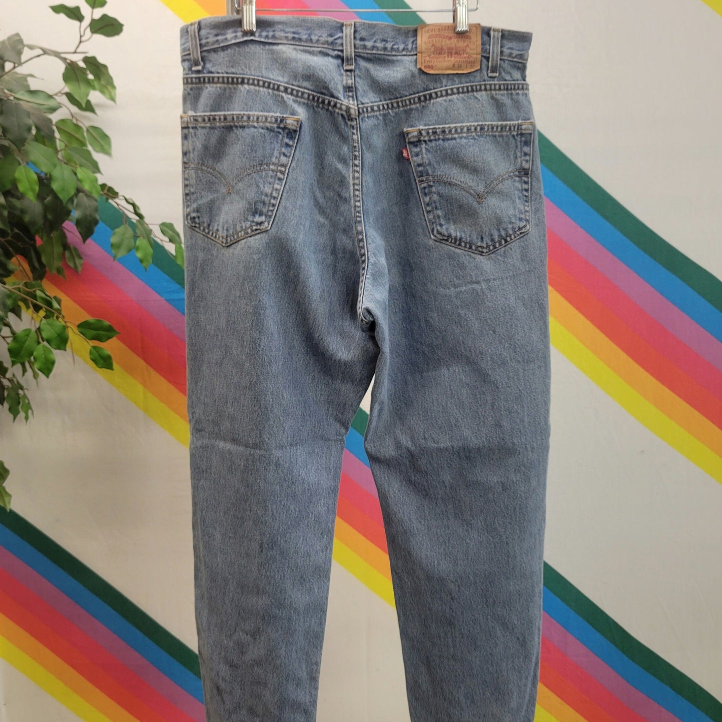 vtg 90s LEVIS BAGGY 550 JEANS 36 x 30  // vintage light wash relaxed fit levi strauss denim red tag usa mid high rise jeans unisex paper tag