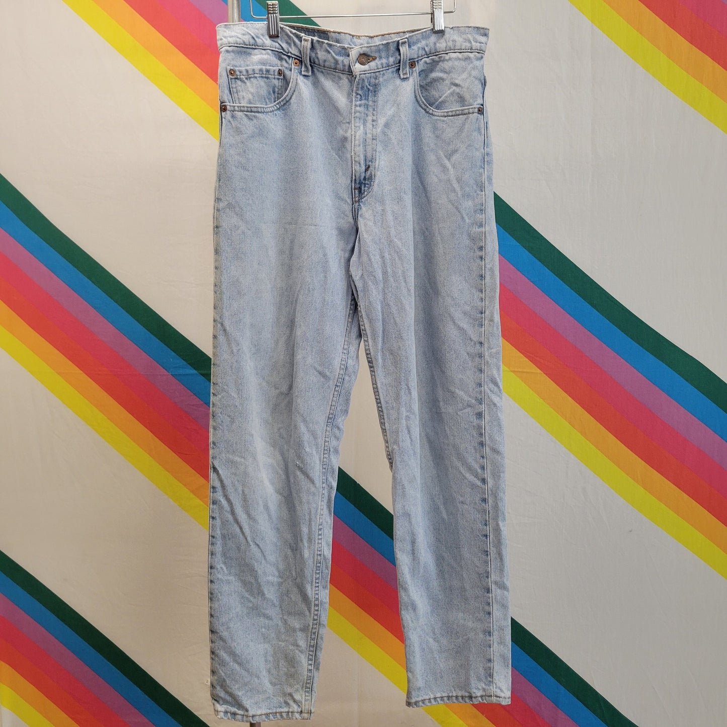 vtg LEVIS 550 BAGGY JEANS 34 x 32 // vintage relaxed fit denim levis red tag usa light wash mid high rise jeans classic casual autumn style